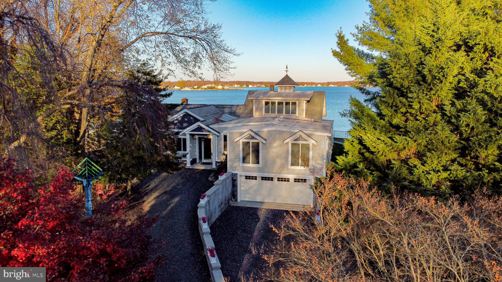 ROCKAWAY BEACH - Residential