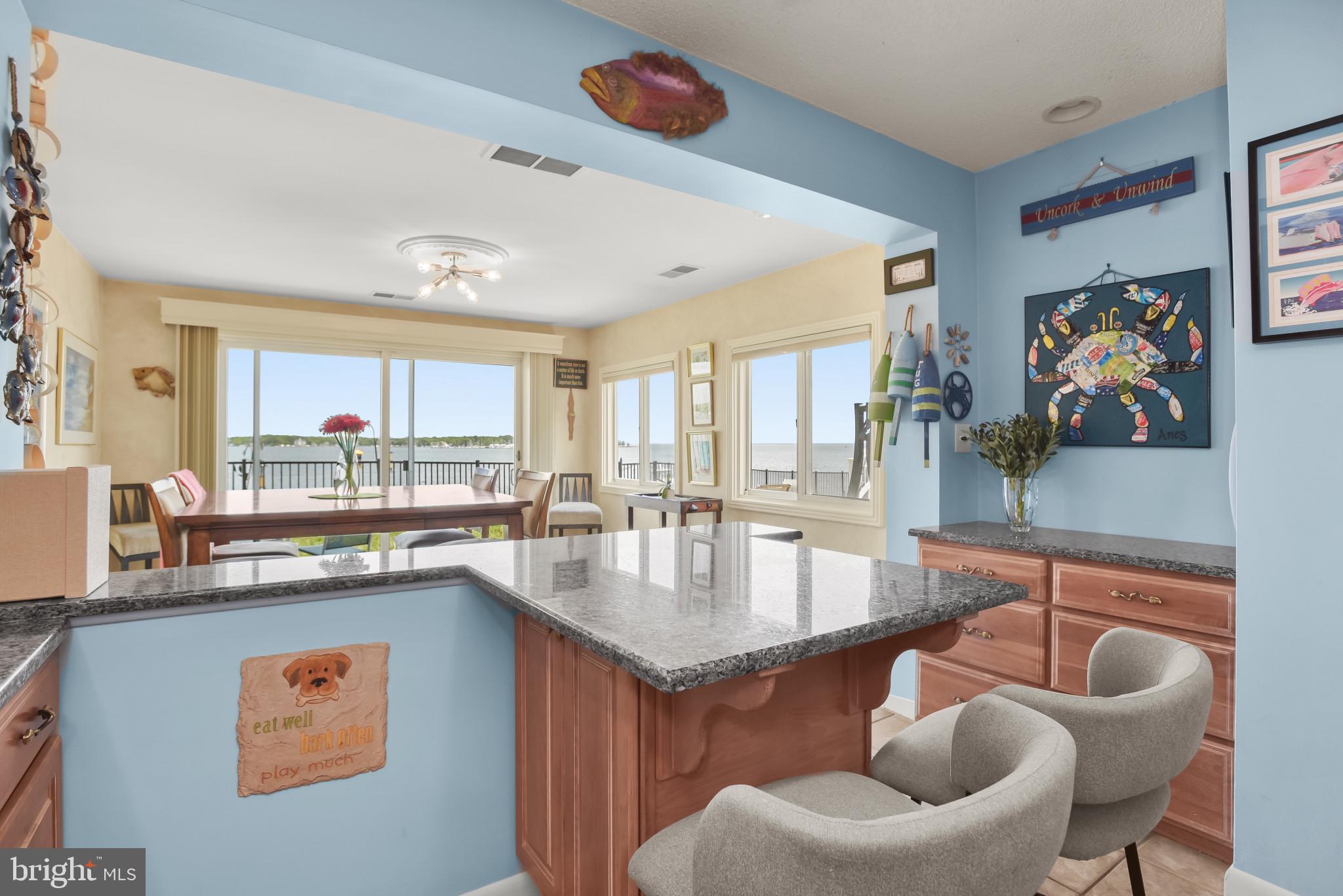 ROCKAWAY BEACH - Residential