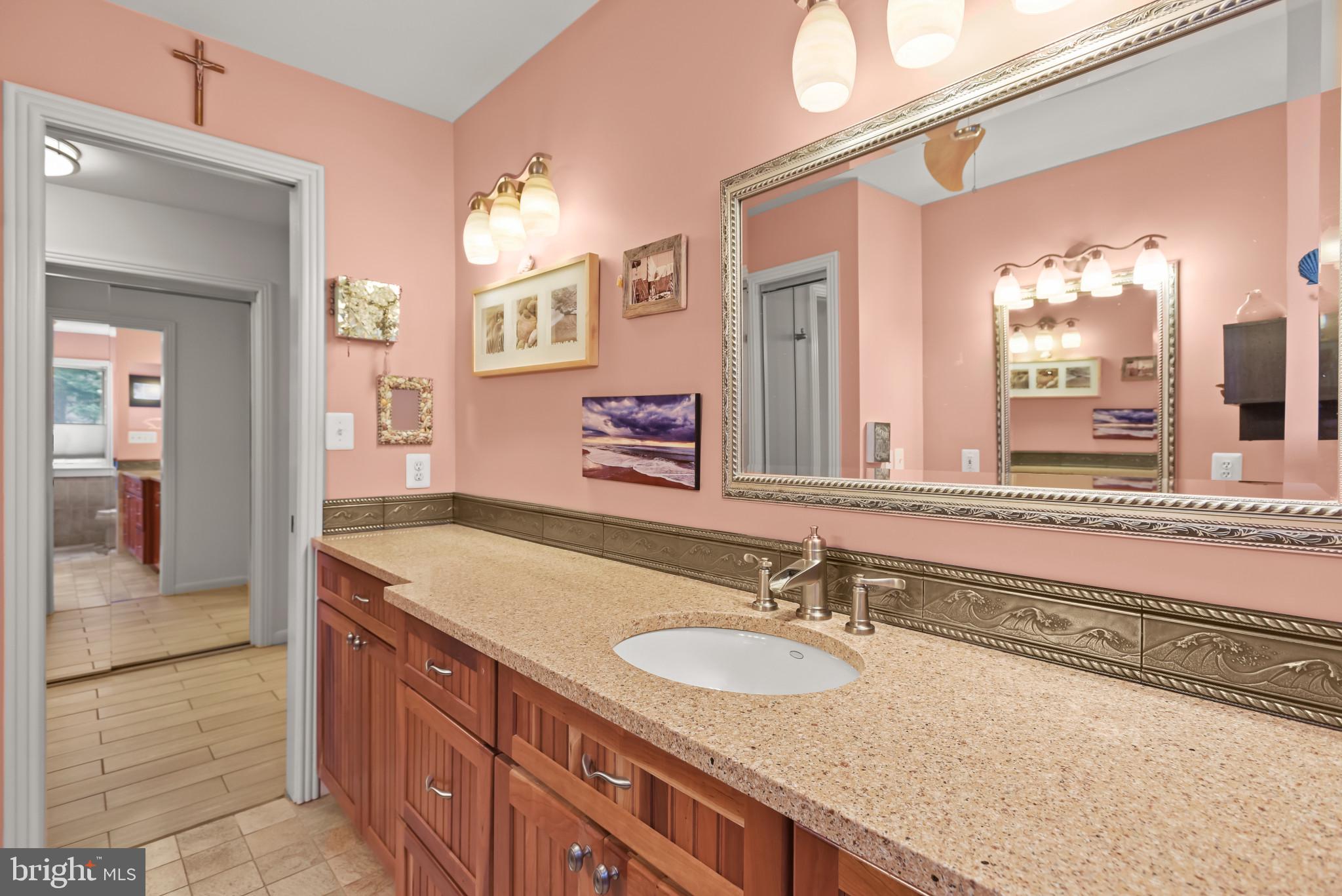 ROCKAWAY BEACH - Residential