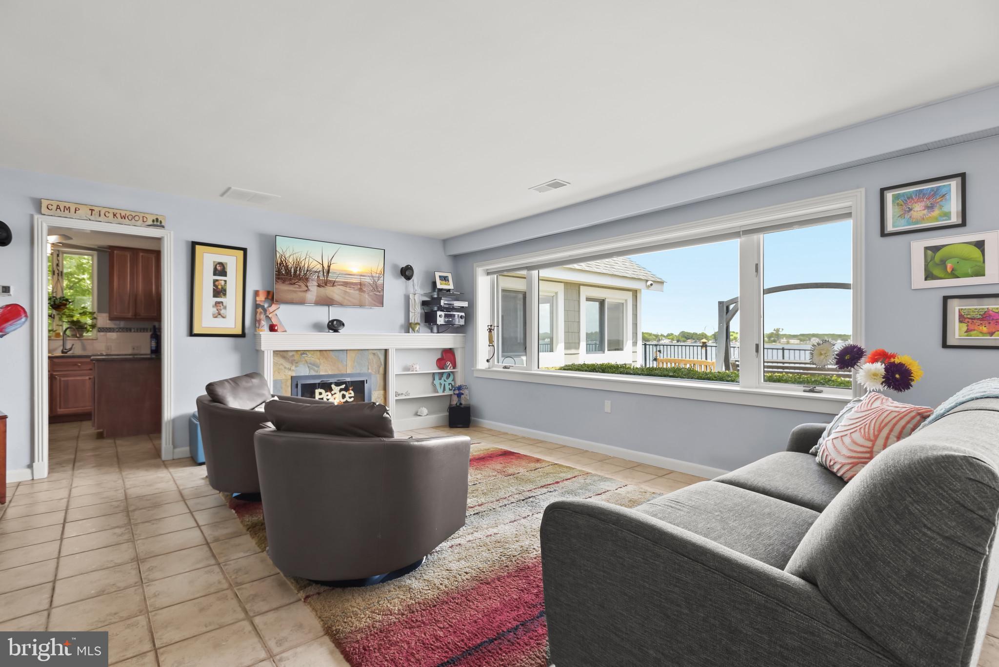 ROCKAWAY BEACH - Residential