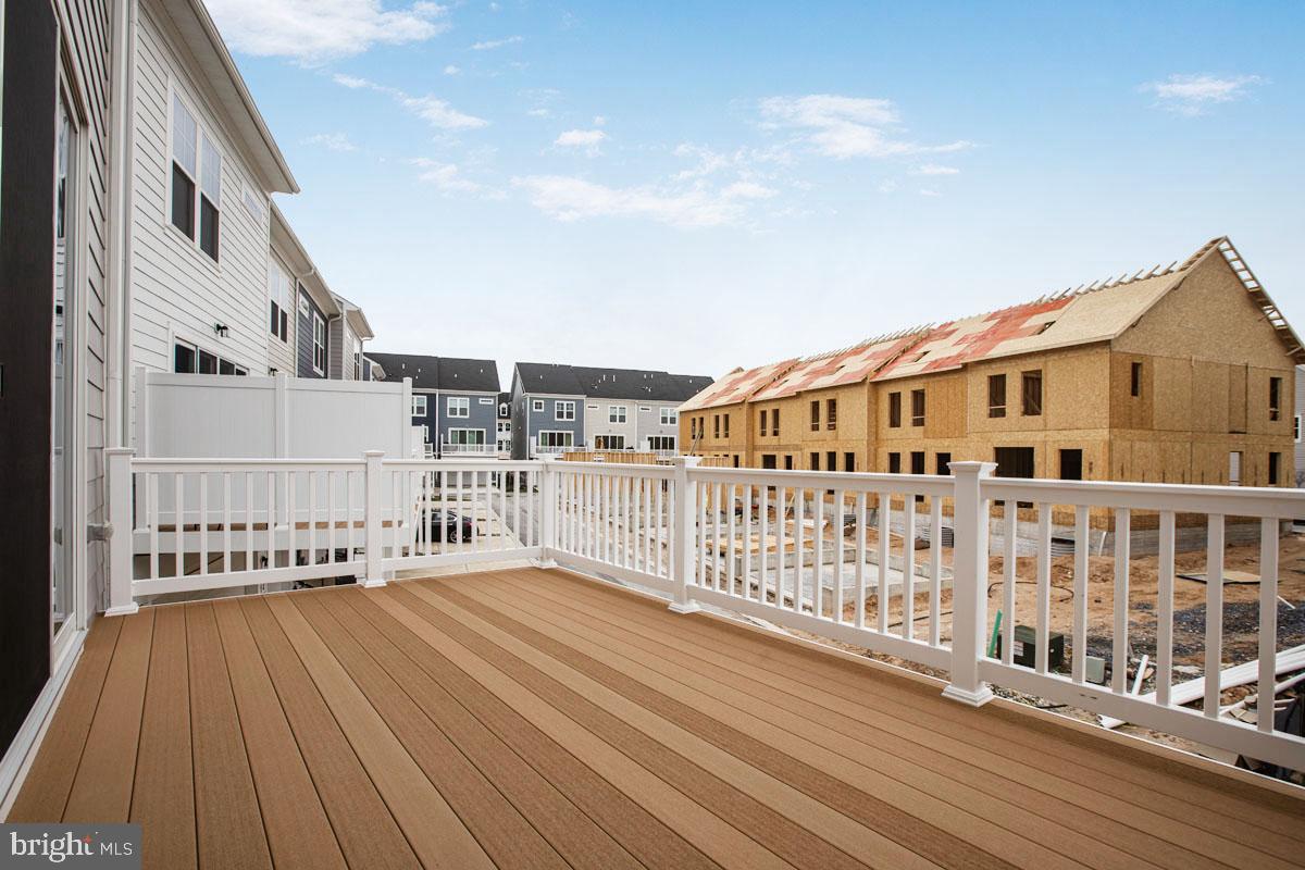 GREENLEIGH AT CROSSROADS - Residential