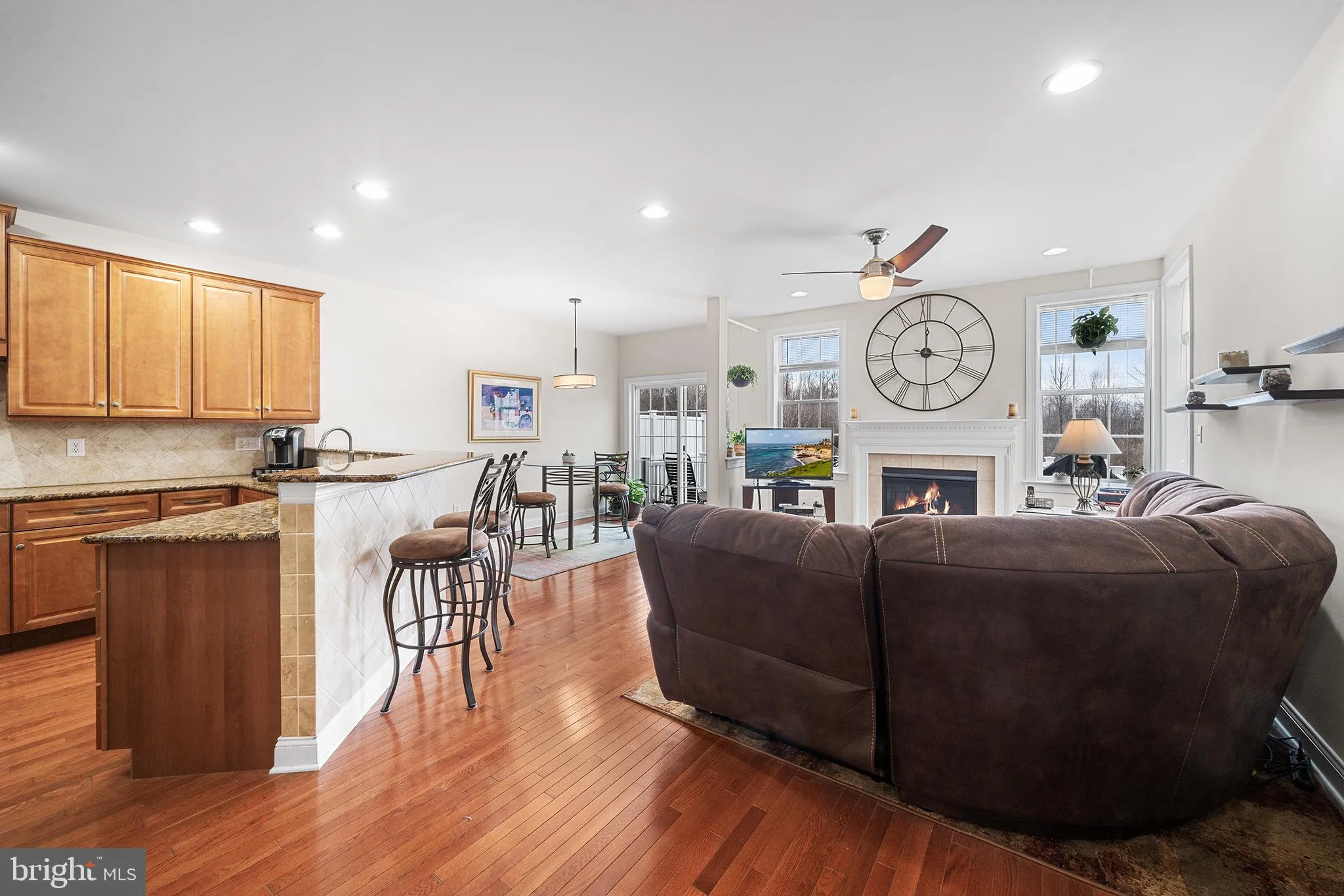 Chester Springs, Pennsylvania 19425, United States, 3 Bedrooms Bedrooms, ,4 BathroomsBathrooms,Residential,Pending,12340