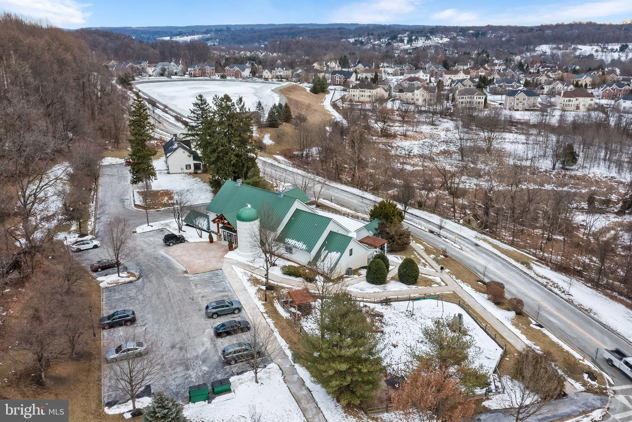 Chester Springs, Pennsylvania 19425, United States, 3 Bedrooms Bedrooms, ,4 BathroomsBathrooms,Residential,Pending,12340