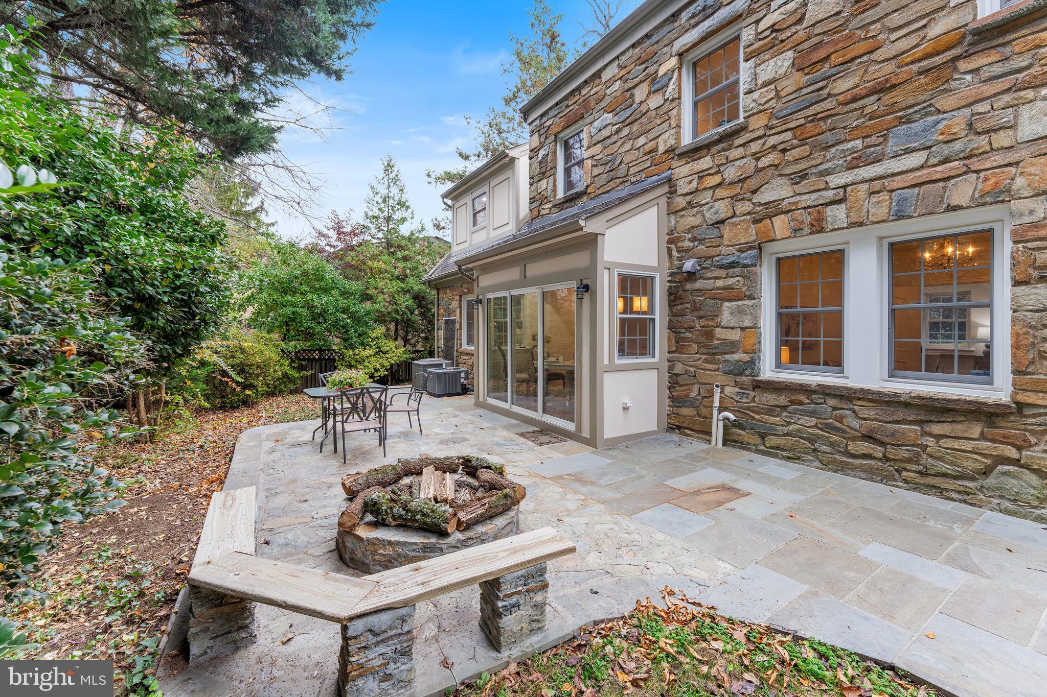 CHEVY CHASE - Residential