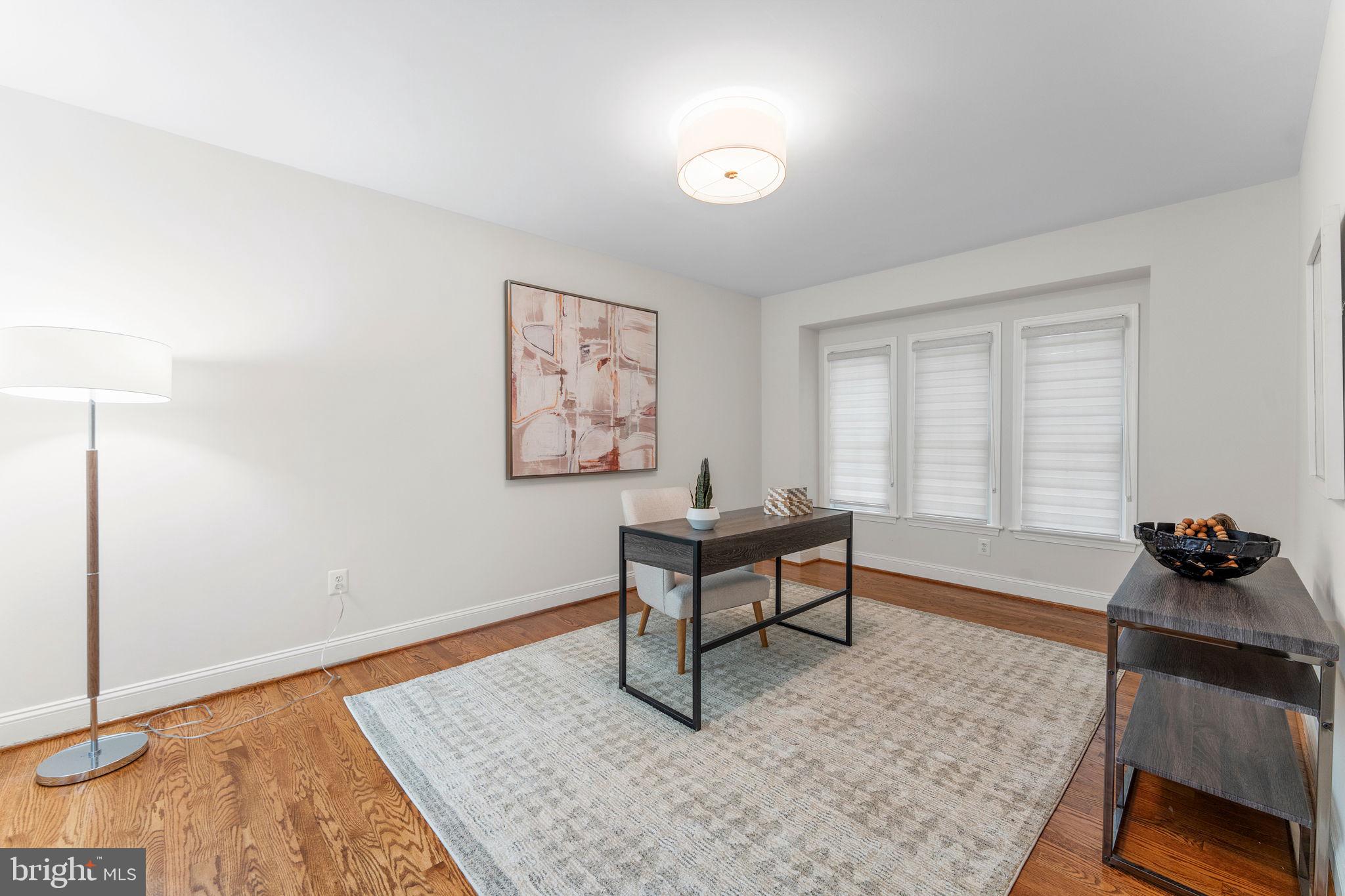 CHEVY CHASE - Residential