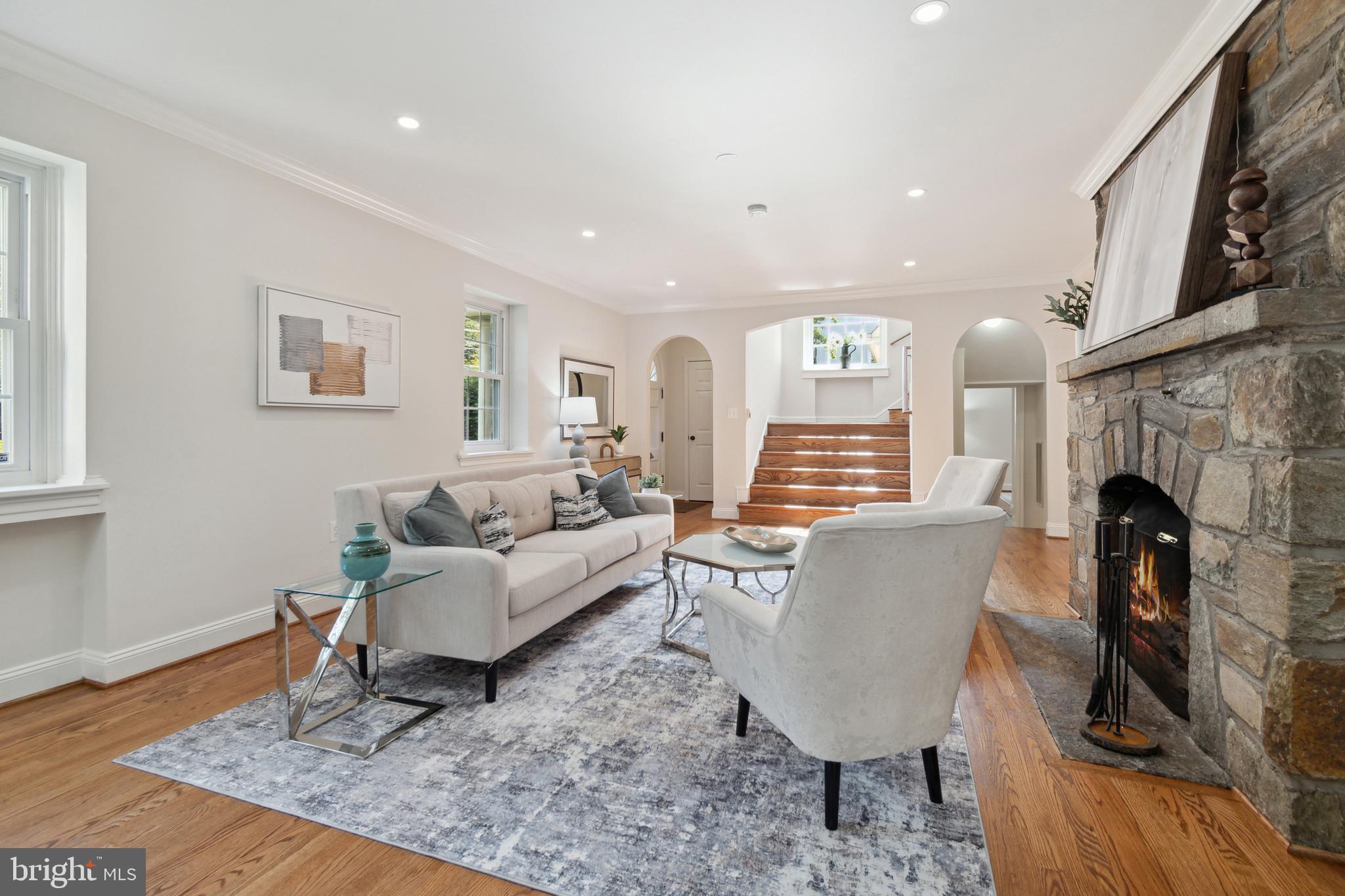 CHEVY CHASE - Residential