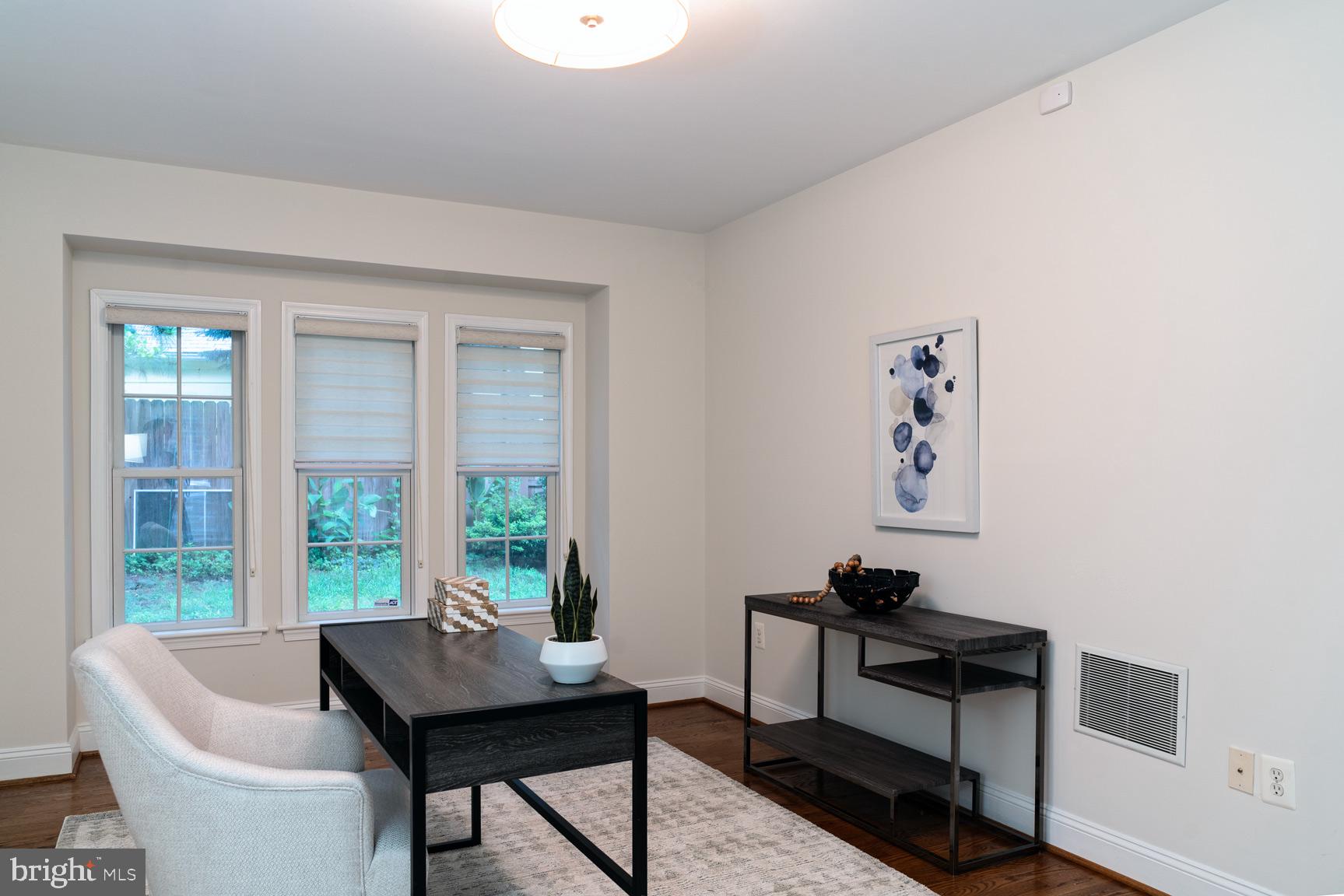 CHEVY CHASE - Residential