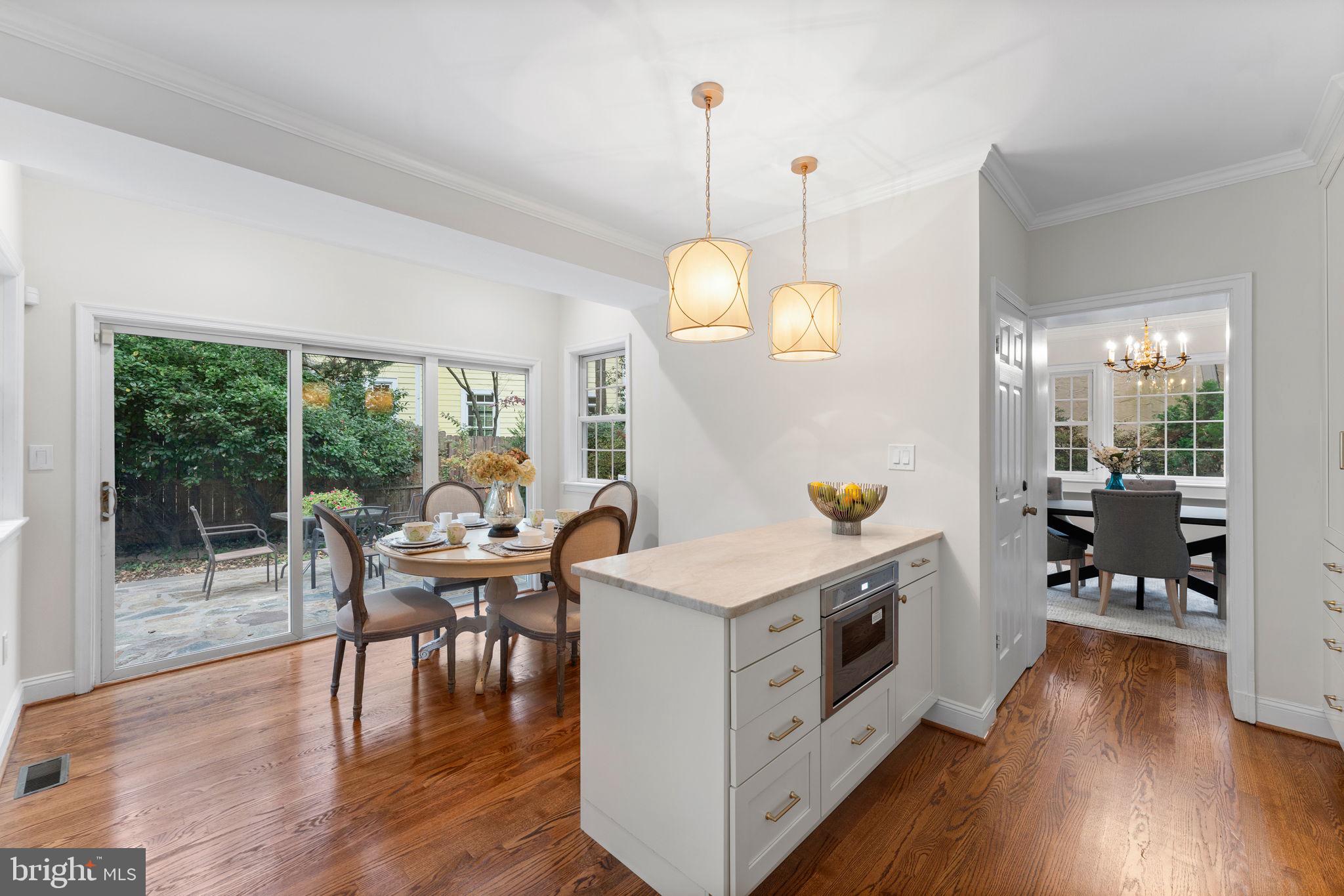 CHEVY CHASE - Residential