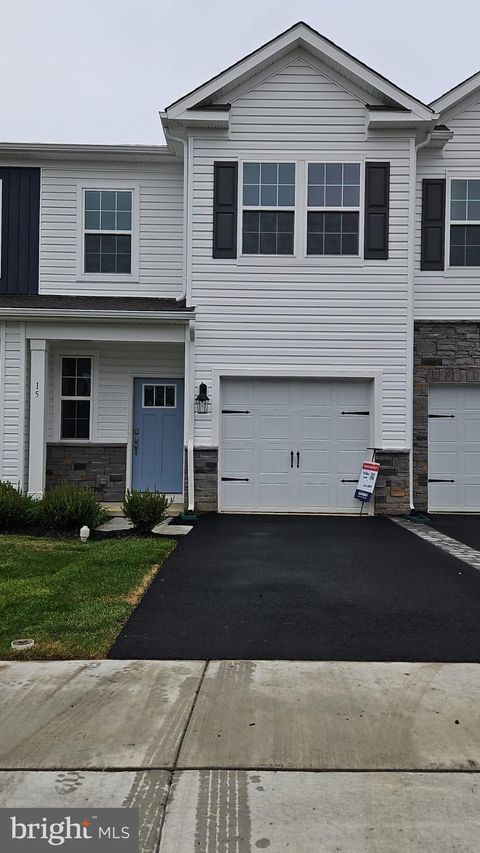 Townhouse For Rent - 15 Elliot Lane<br/> WESTAMPTON, NJ 08060