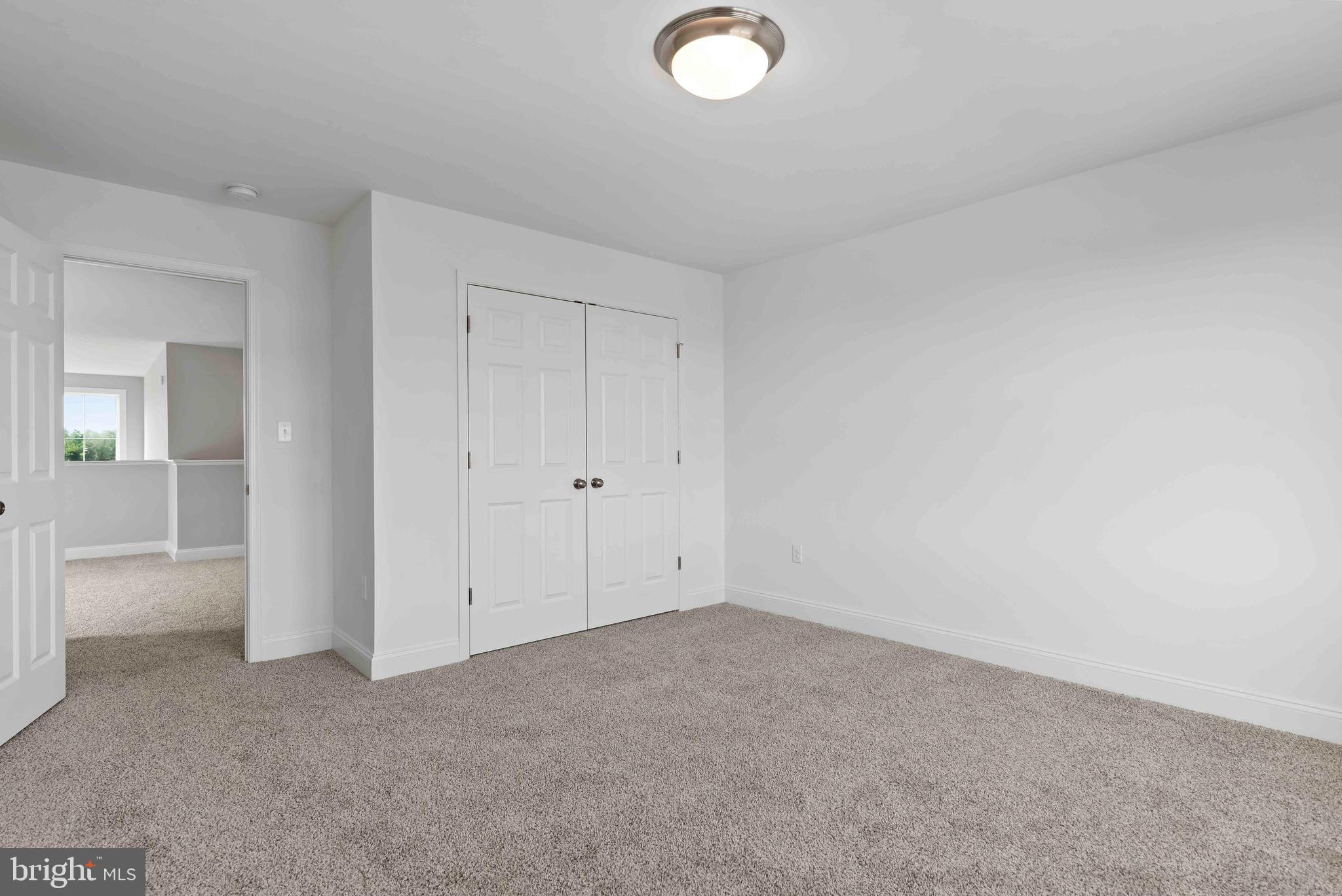 AUTUMN CHASE - Residential