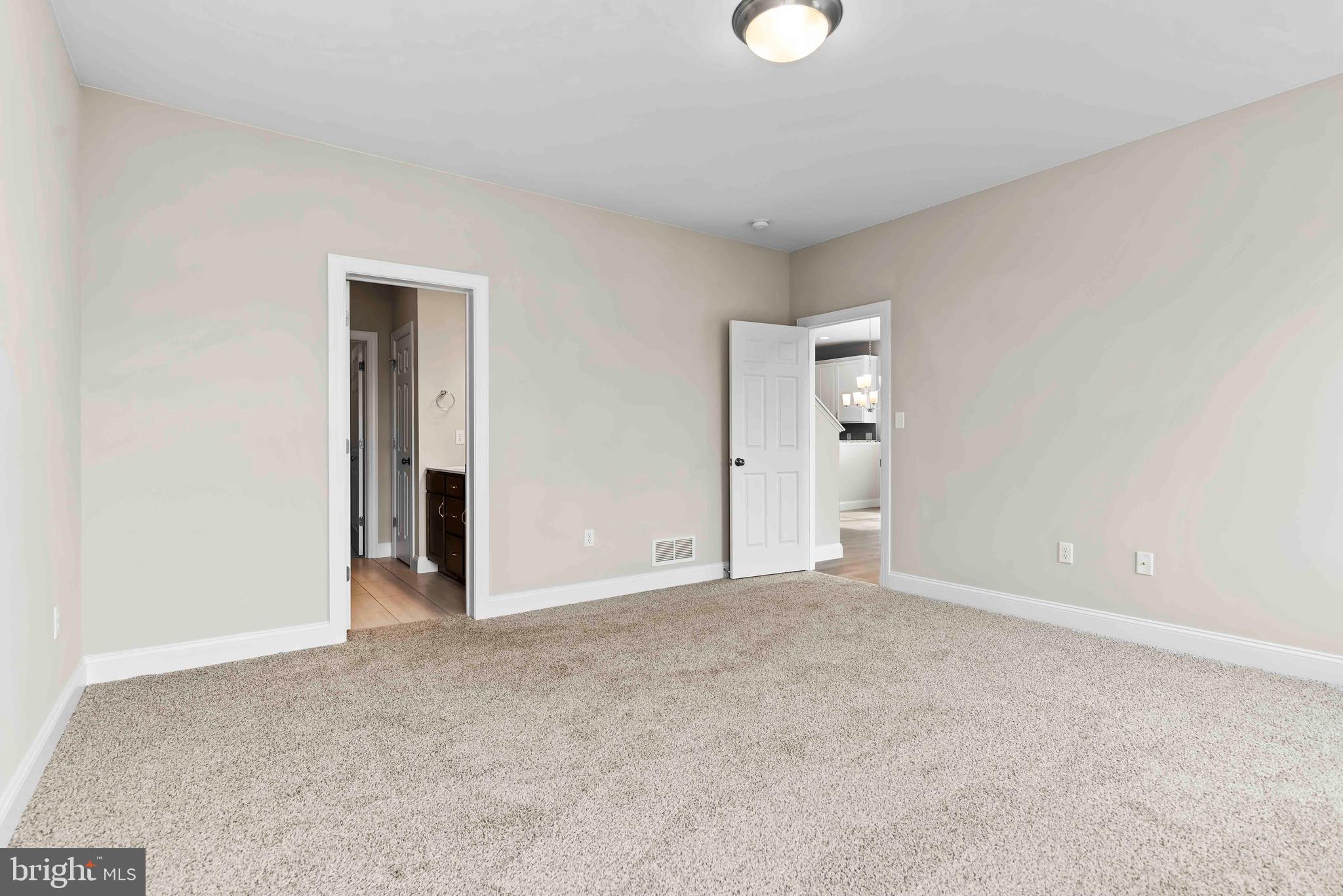 AUTUMN CHASE - Residential