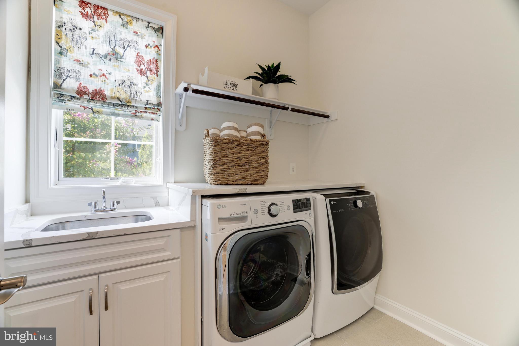 WINDSONG - Residential