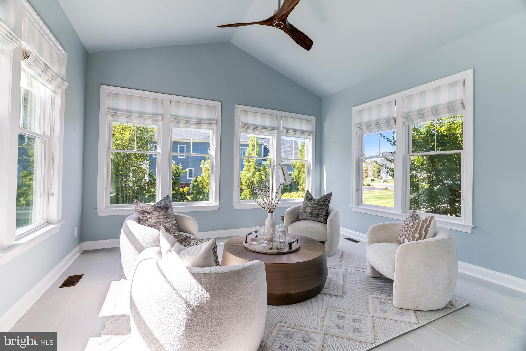 WINDSONG - Residential