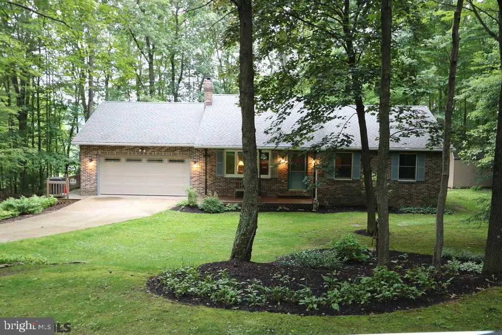 157 Doe Drive, Port Matilda, PA 16870