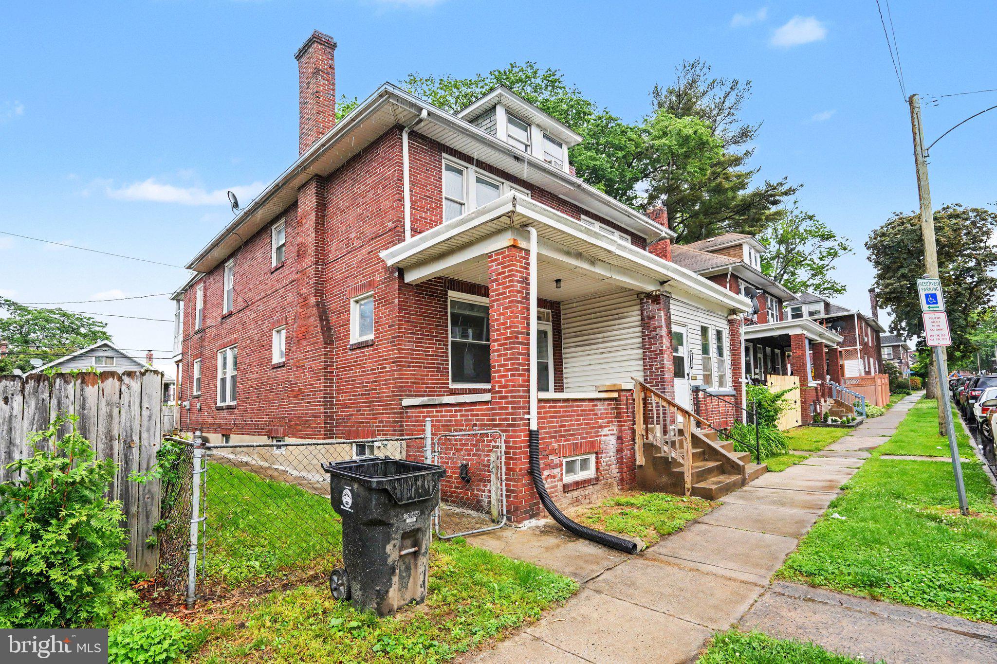 2717 REEL STREET