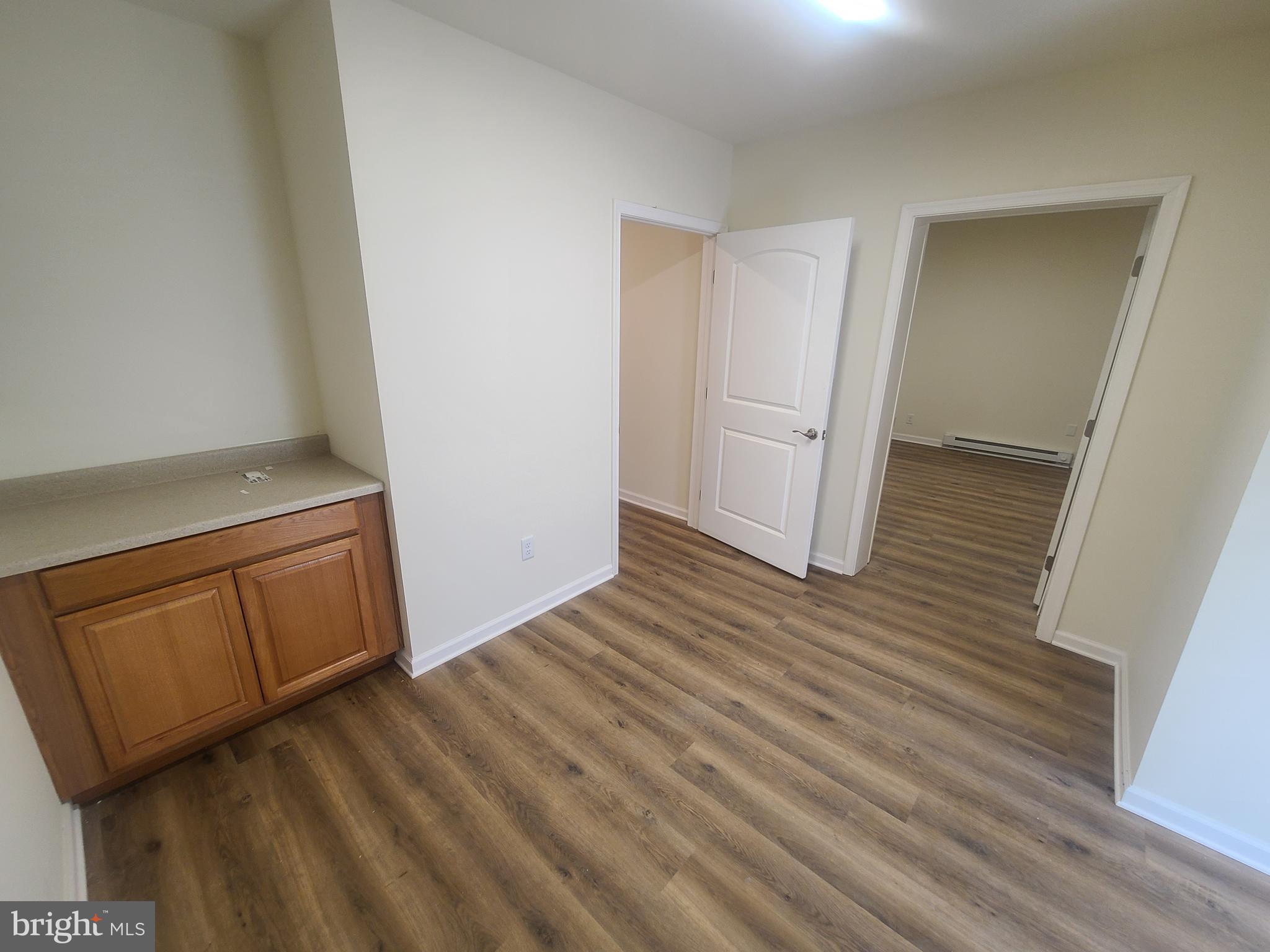 614 S DUPONT UNIT B HIGHWAY