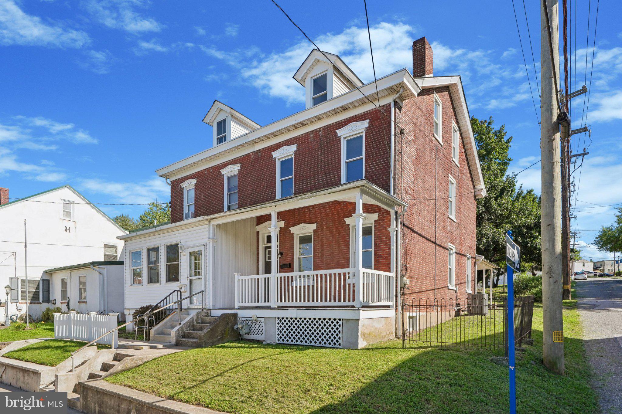 564 W BRIDGE STREET