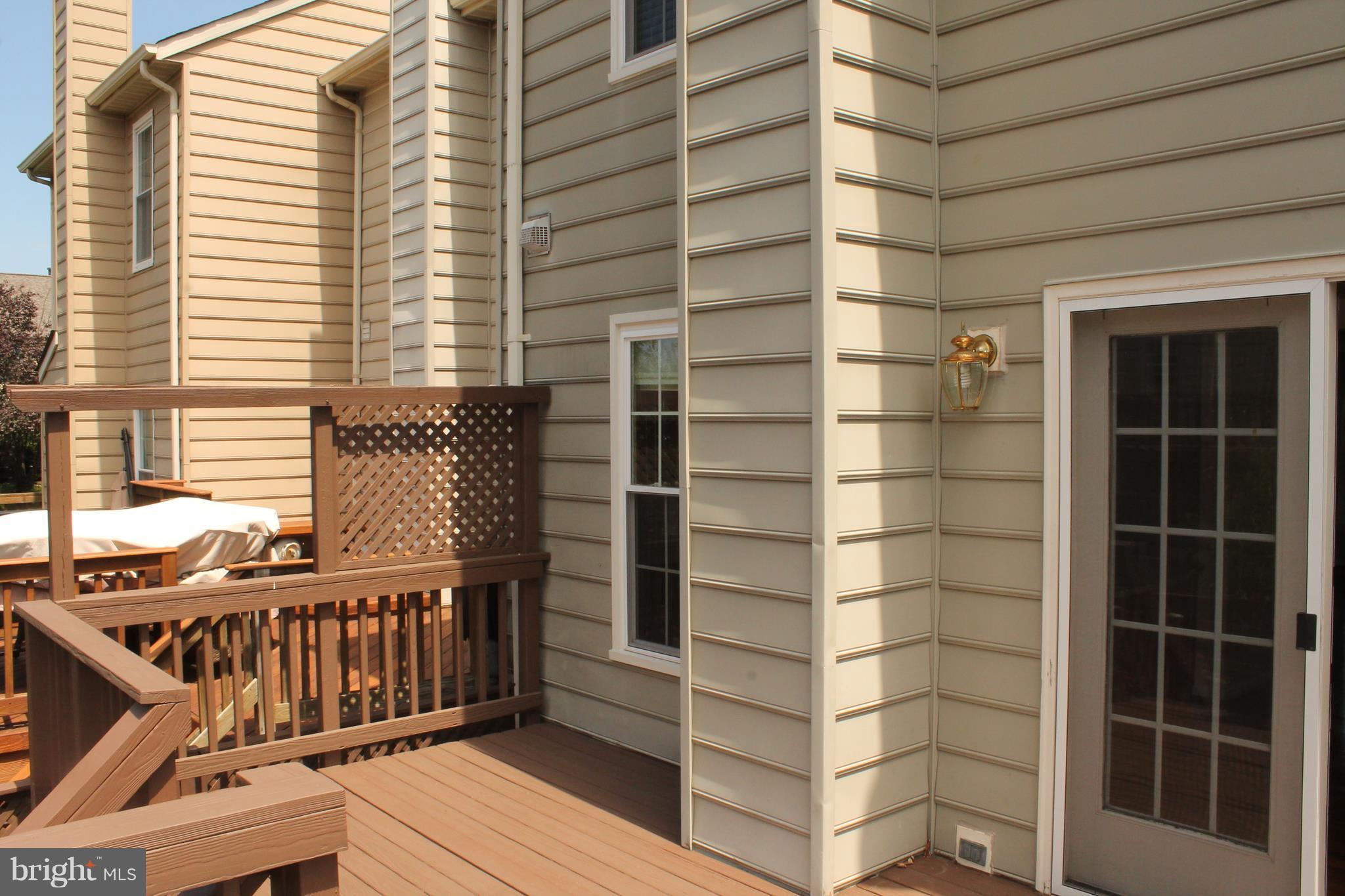 MANCHESTER LAKES - Residential Lease