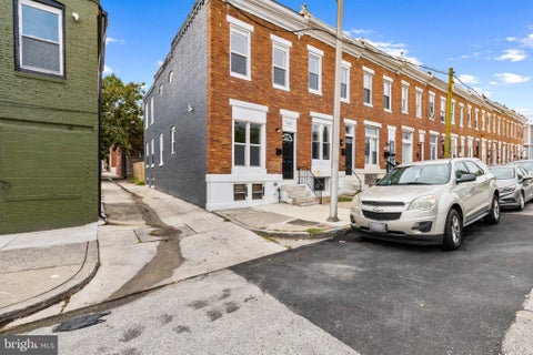 Photo of 700 N Lakewood Avenue, BALTIMORE, MD 21205 (MLS # MDBA2233770)