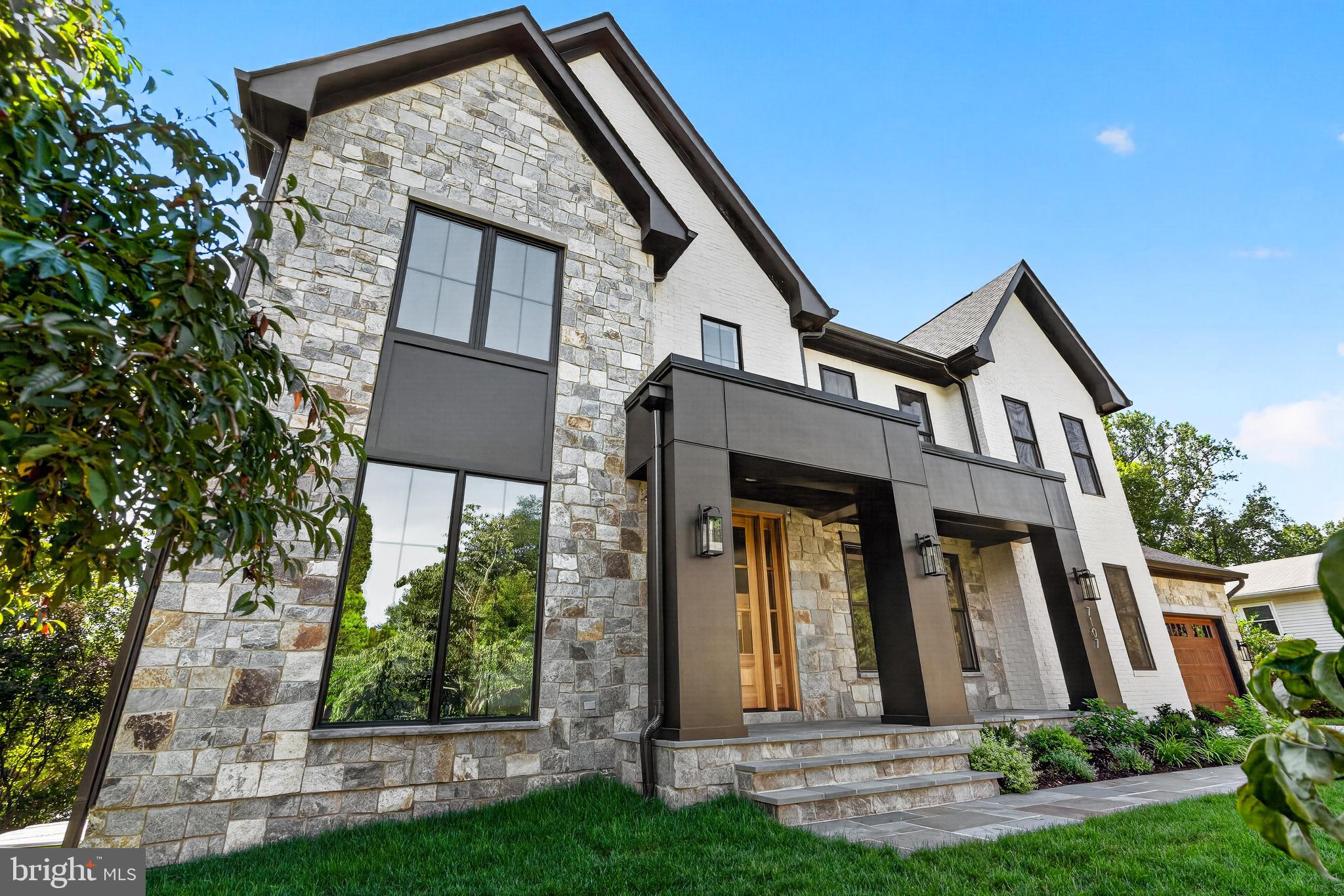 7107 PENGUIN PLACE