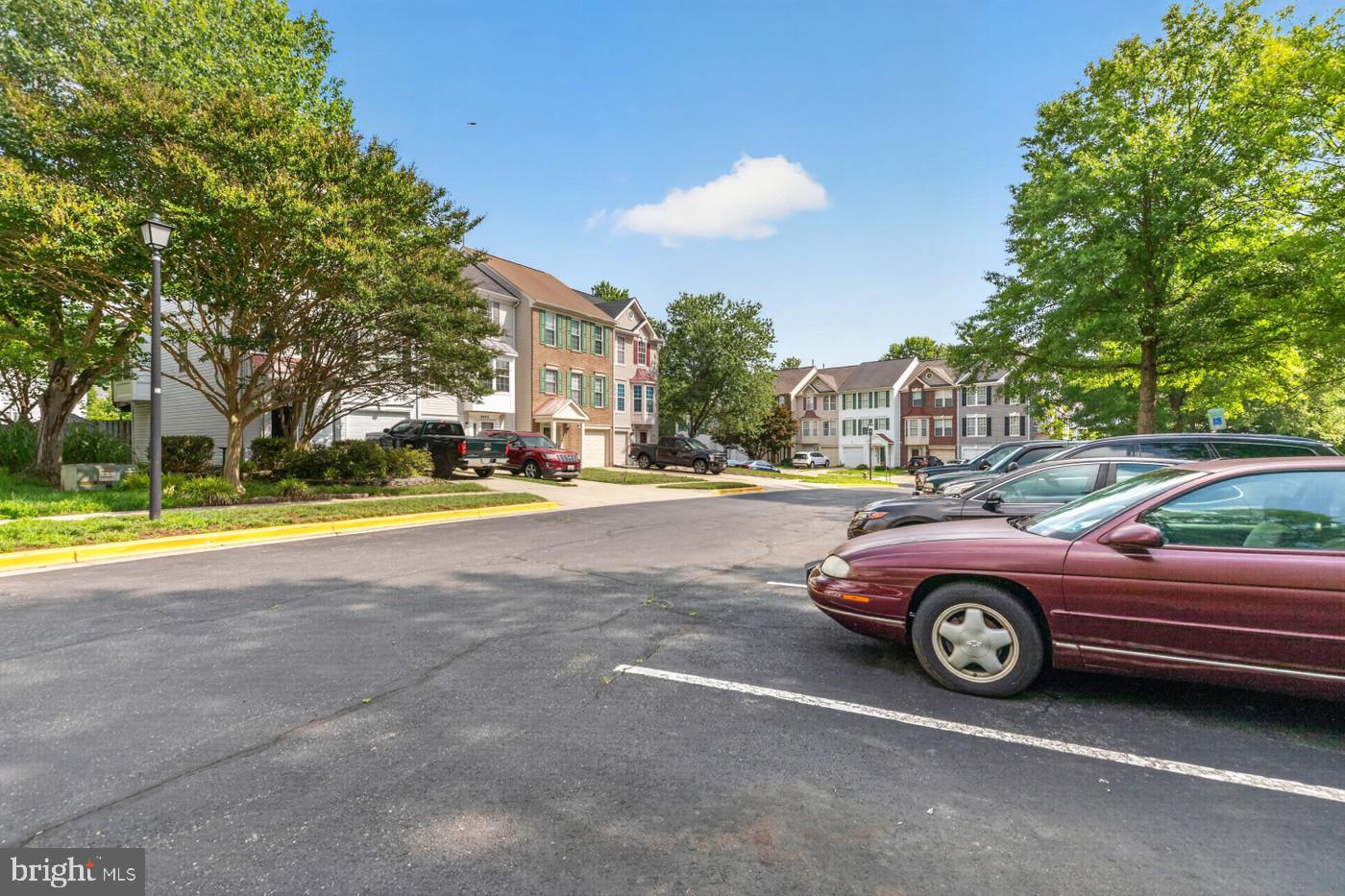 4443 SWINDON TERRACE