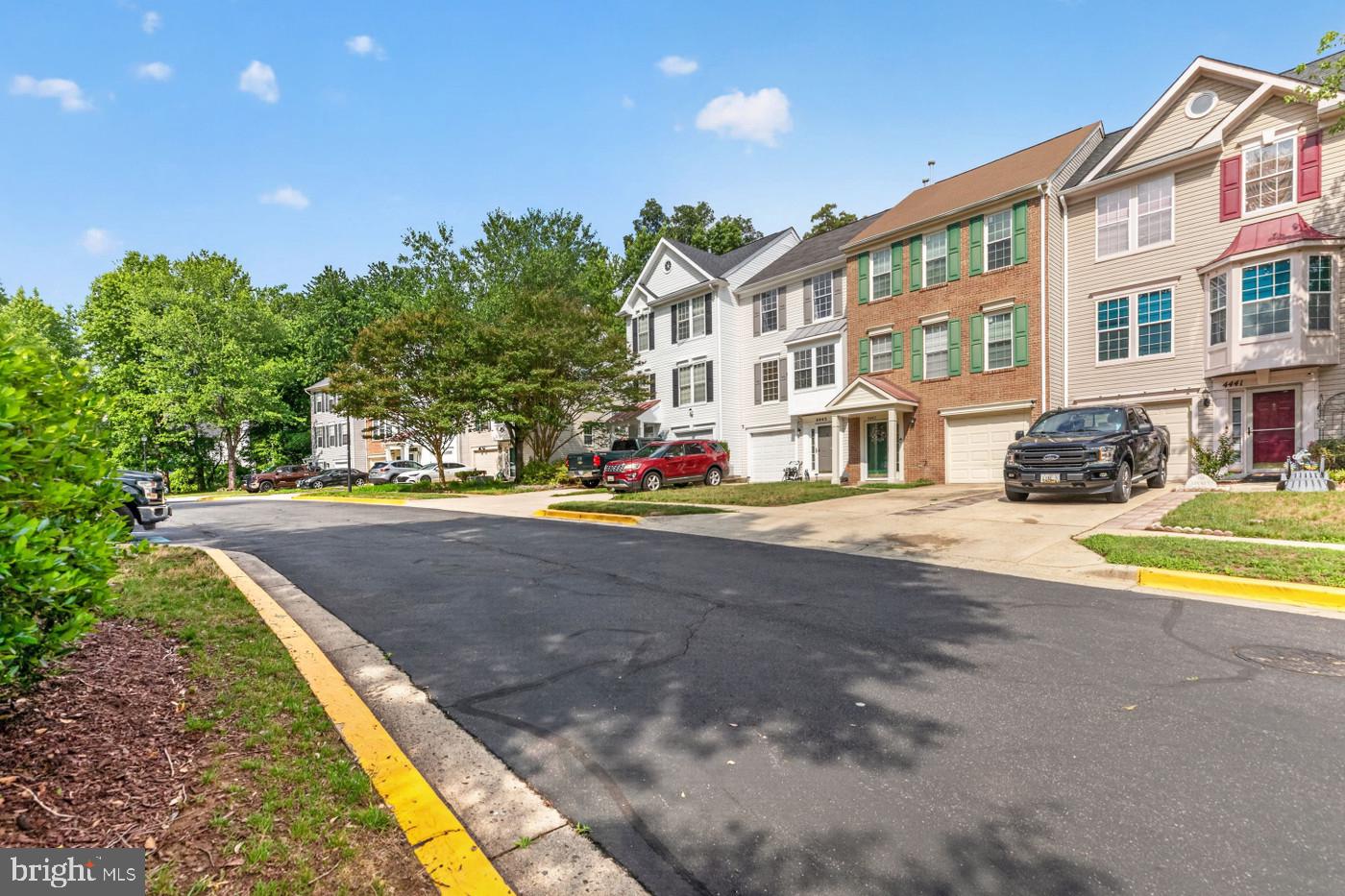 4443 SWINDON TERRACE