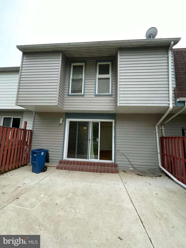 BURNT MILLS TOWNHOUSES - Residential