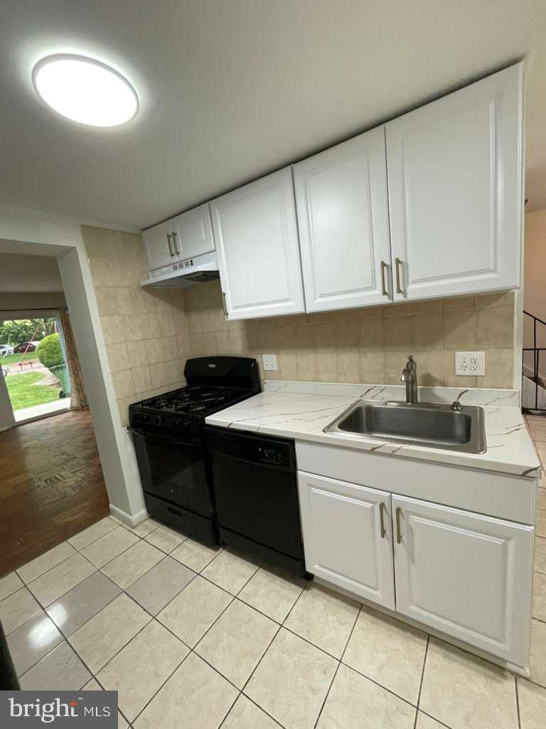 BURNT MILLS TOWNHOUSES - Residential