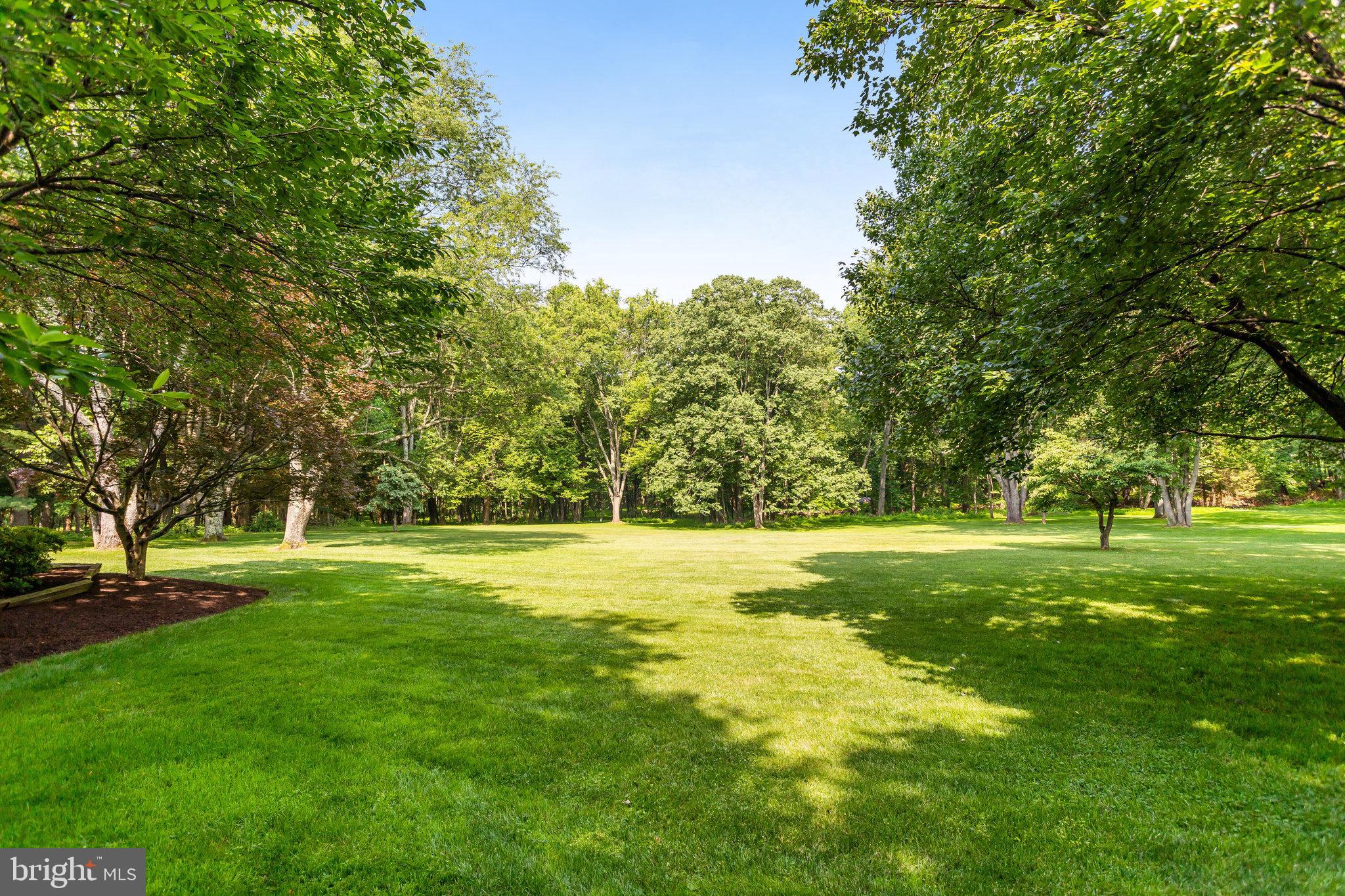 AVERY VILLAGE - Residential