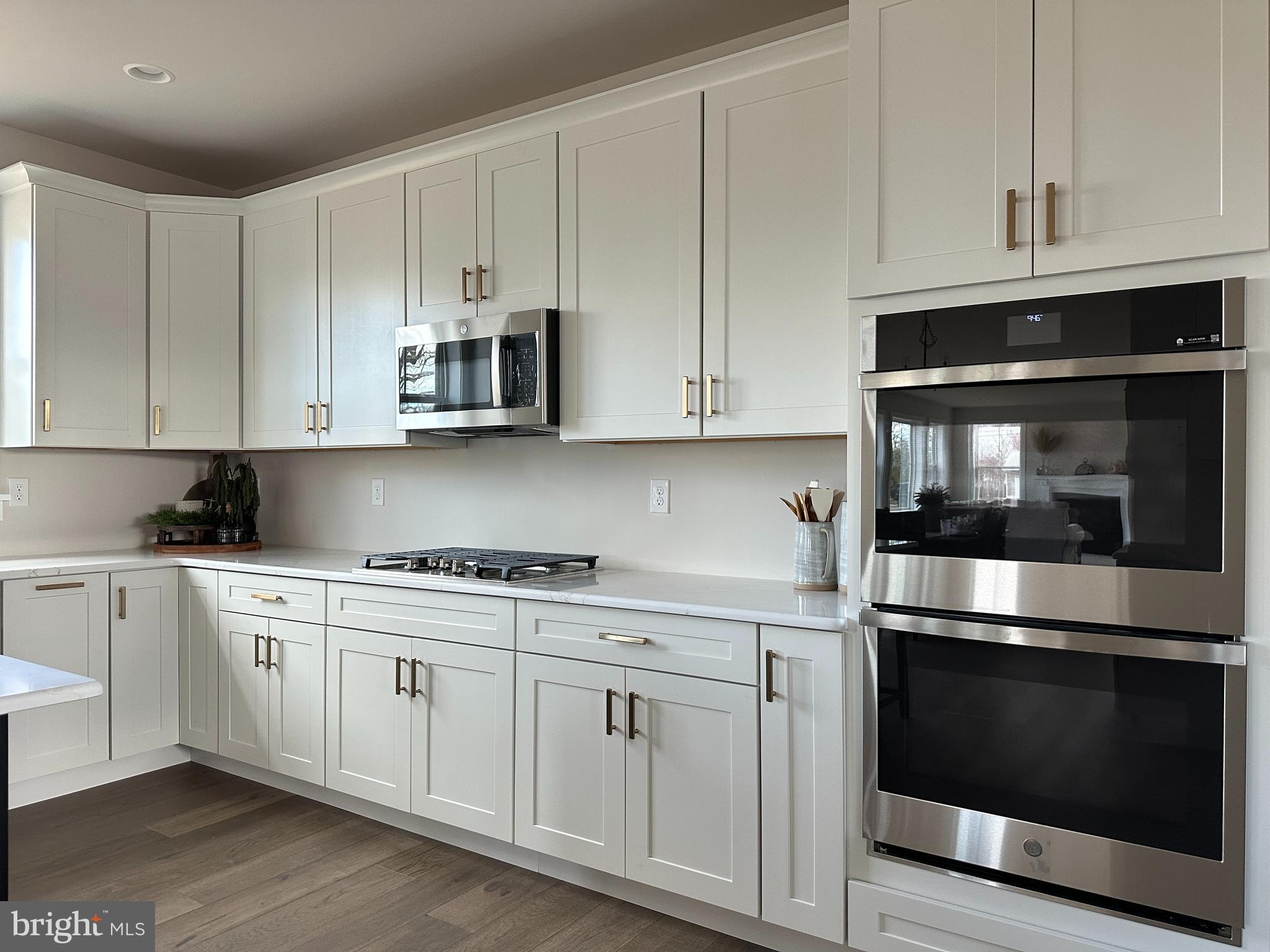 ARDEN RESERVE - Residential