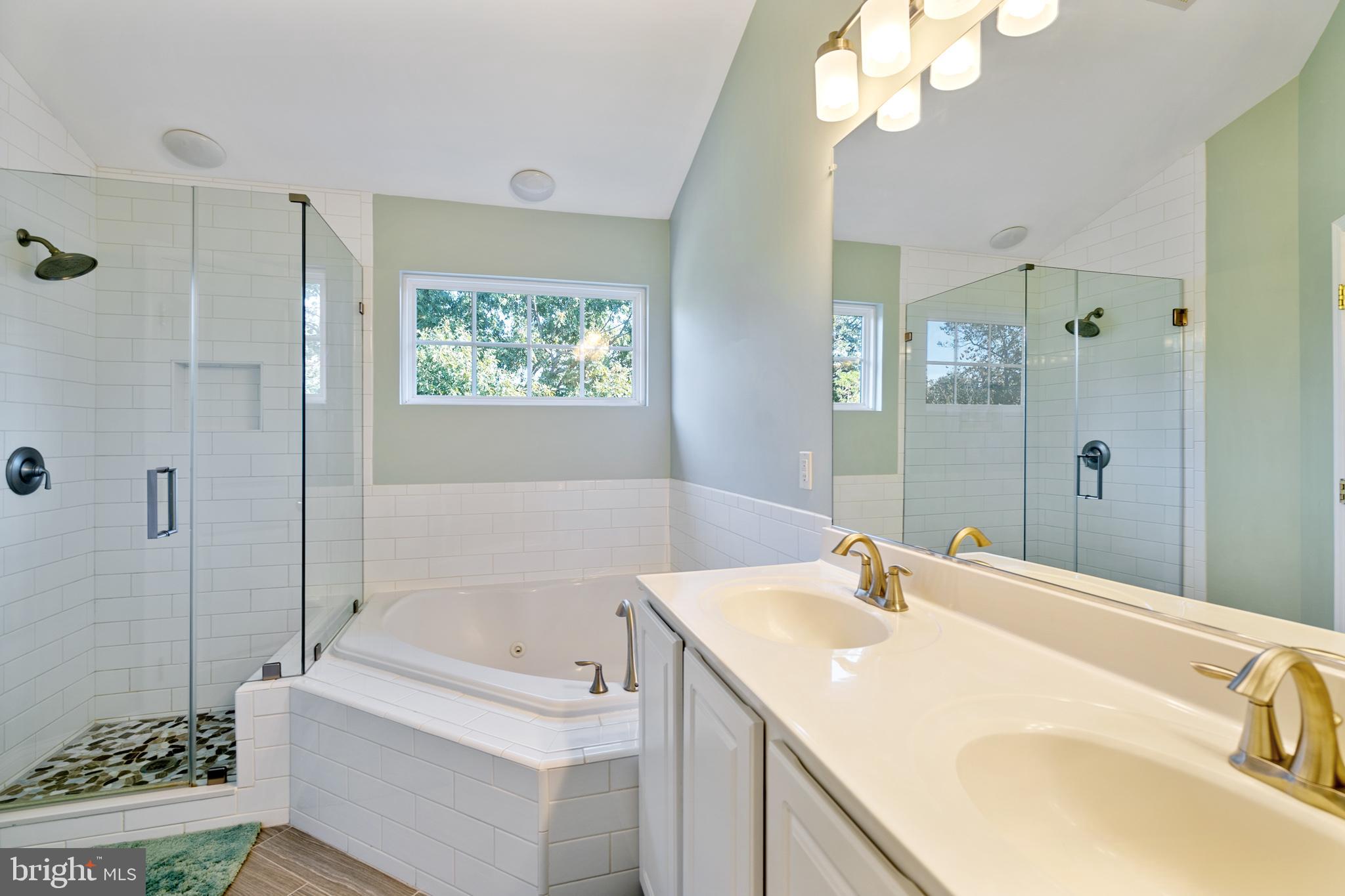 VICTORY LAKES - Residential