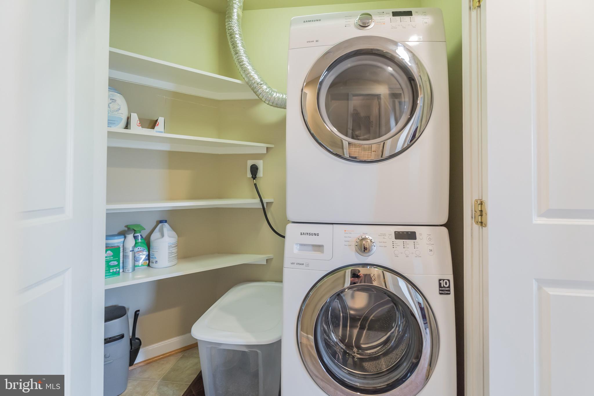 VICTORY LAKES - Residential