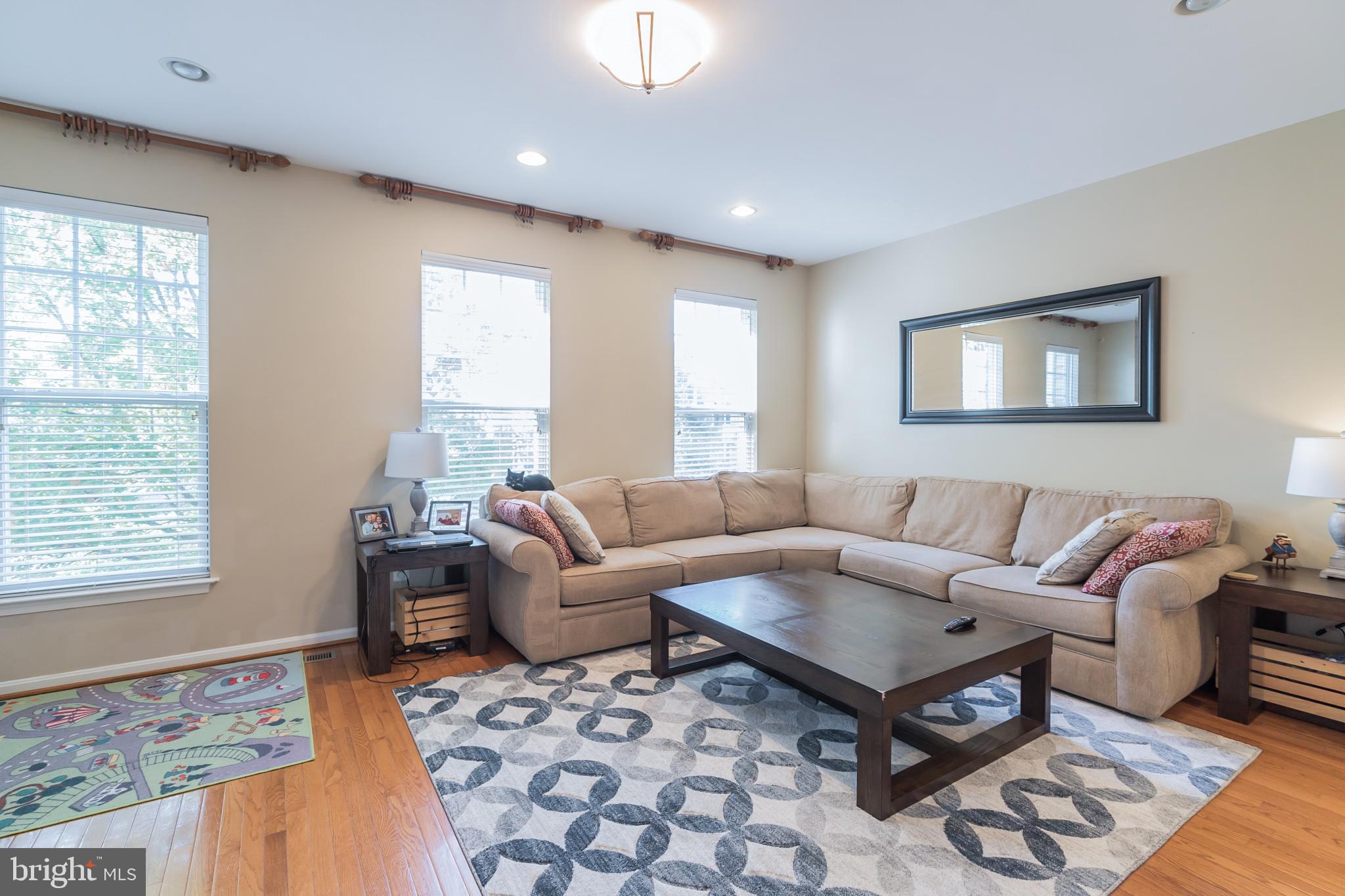 VICTORY LAKES - Residential