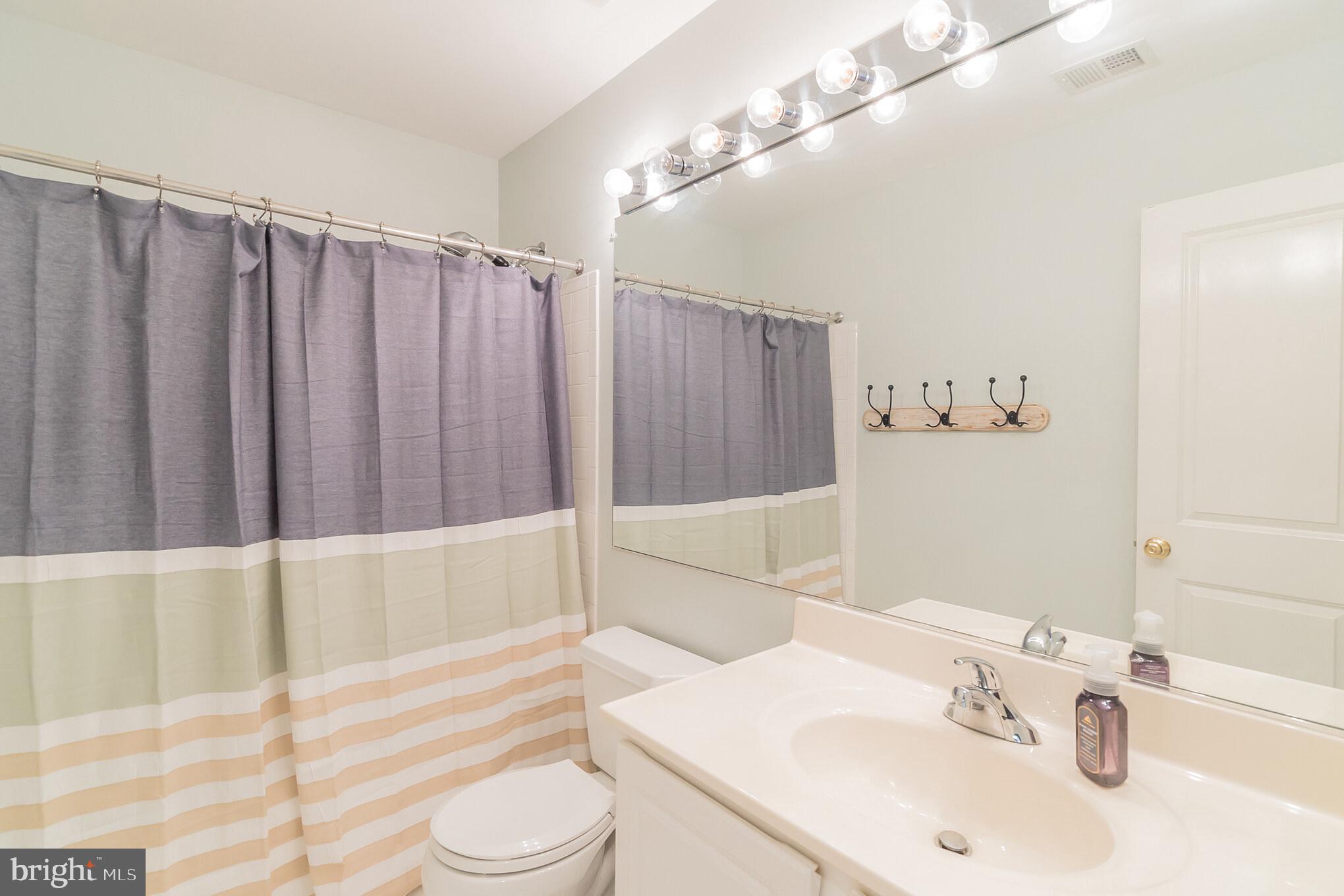 VICTORY LAKES - Residential