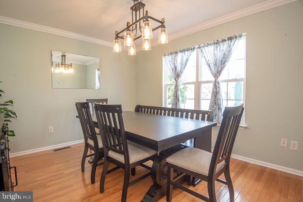 OLD COUNTRY FARMS - Residential