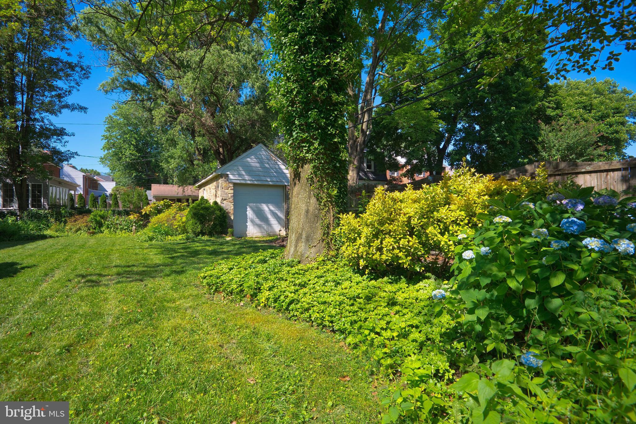 YORKTOWNE - Residential