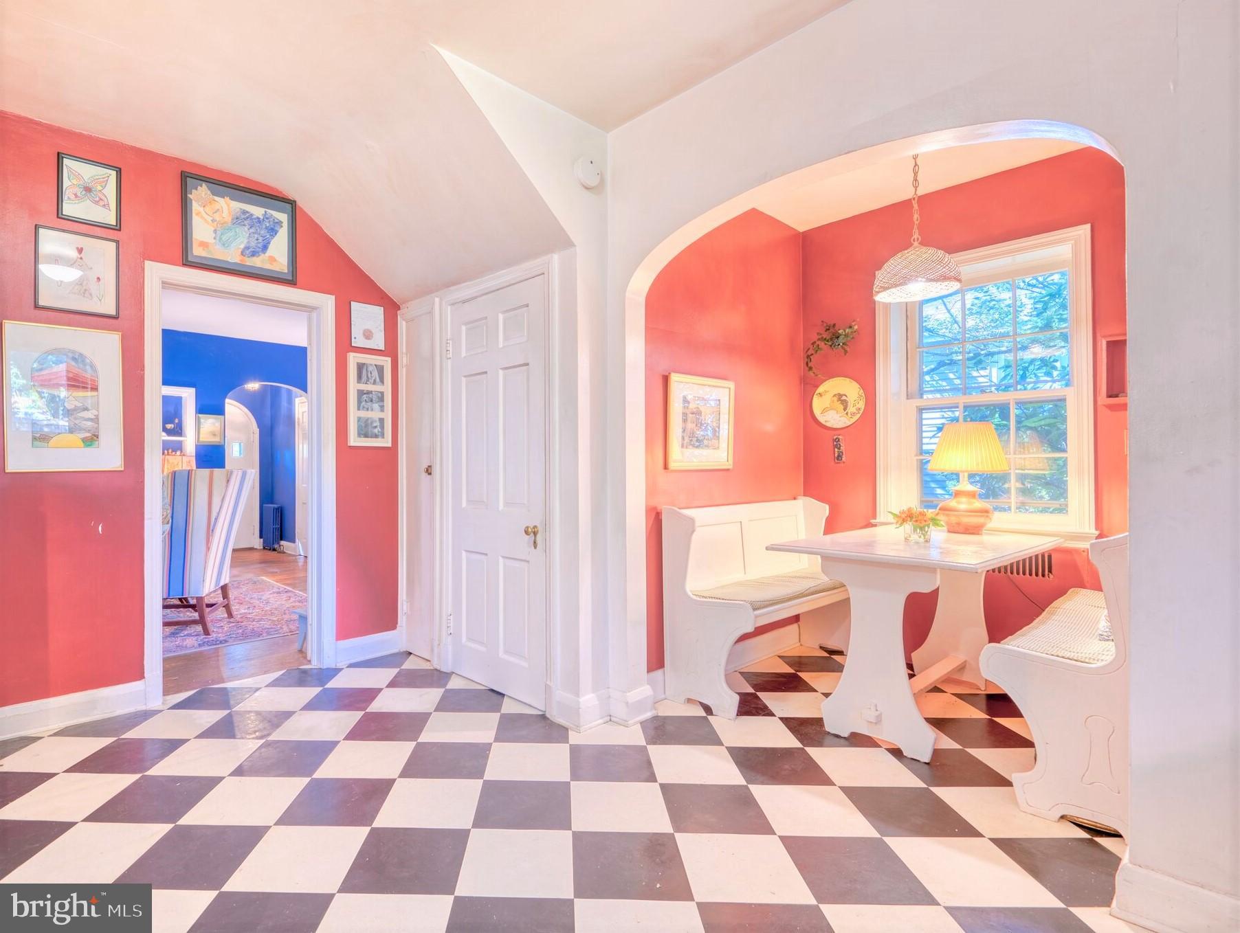 YORKTOWNE - Residential