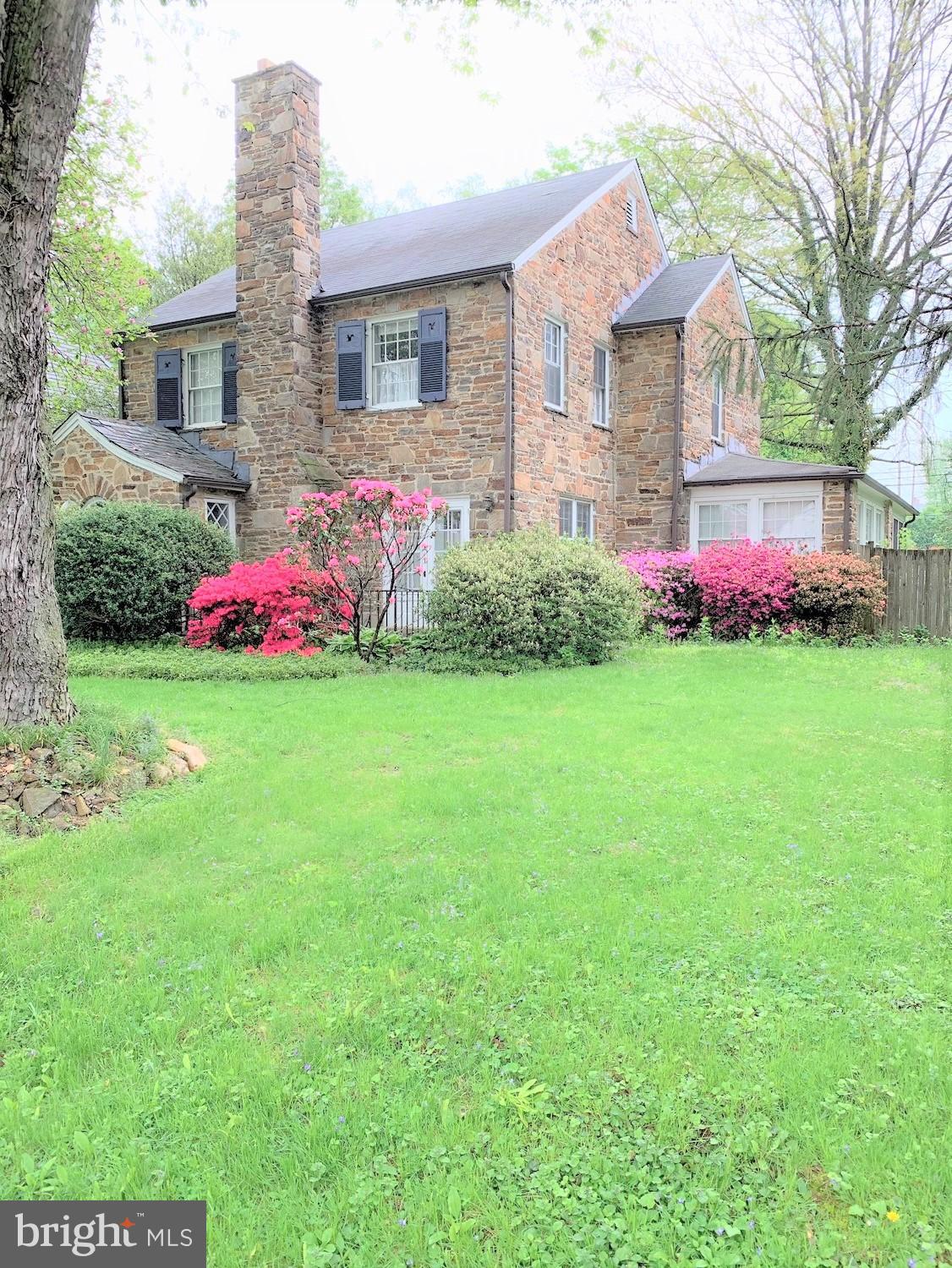 YORKTOWNE - Residential