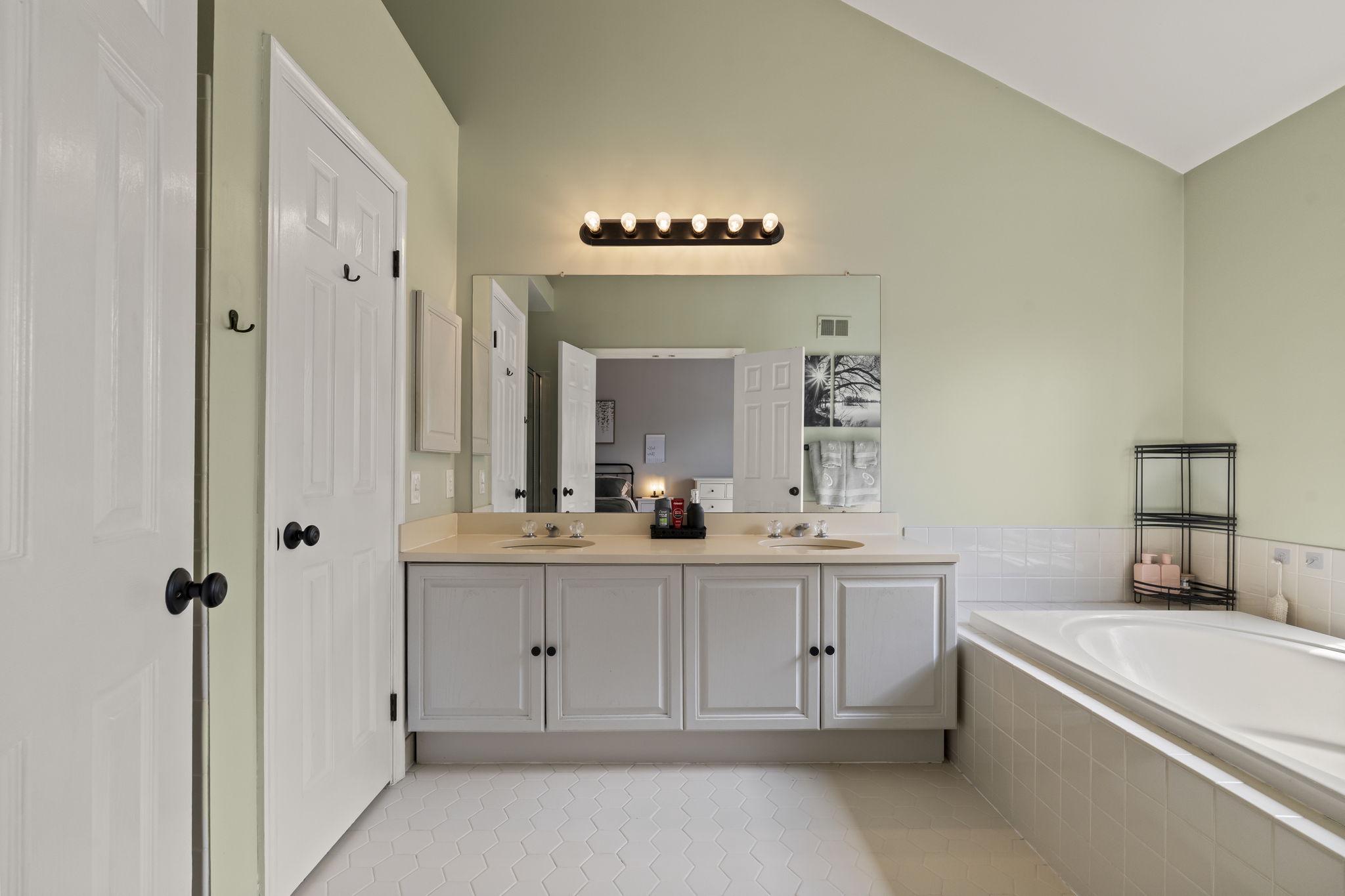 FOX HEATH - Residential