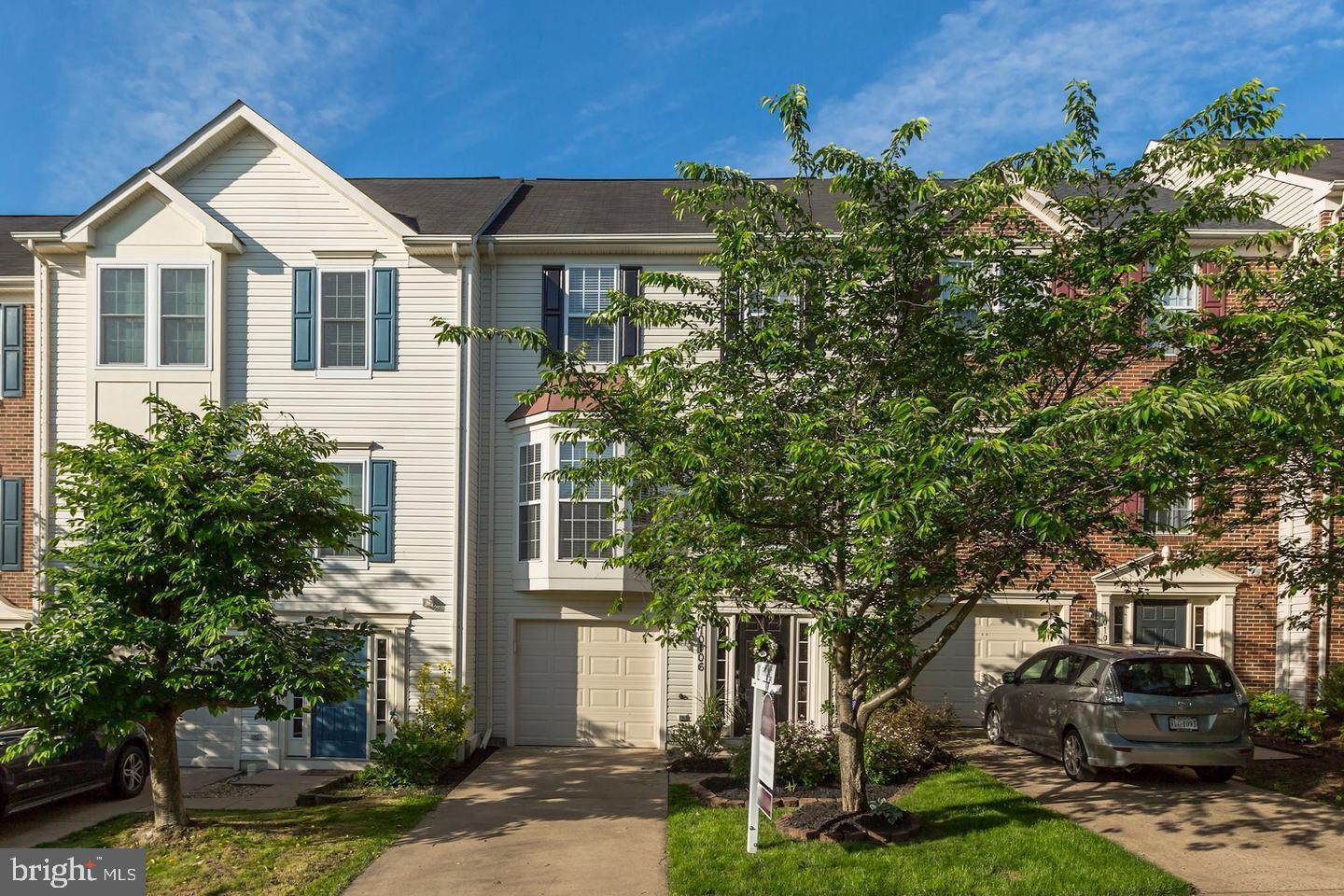 HIGHLAND VILLAGE - Residential Lease