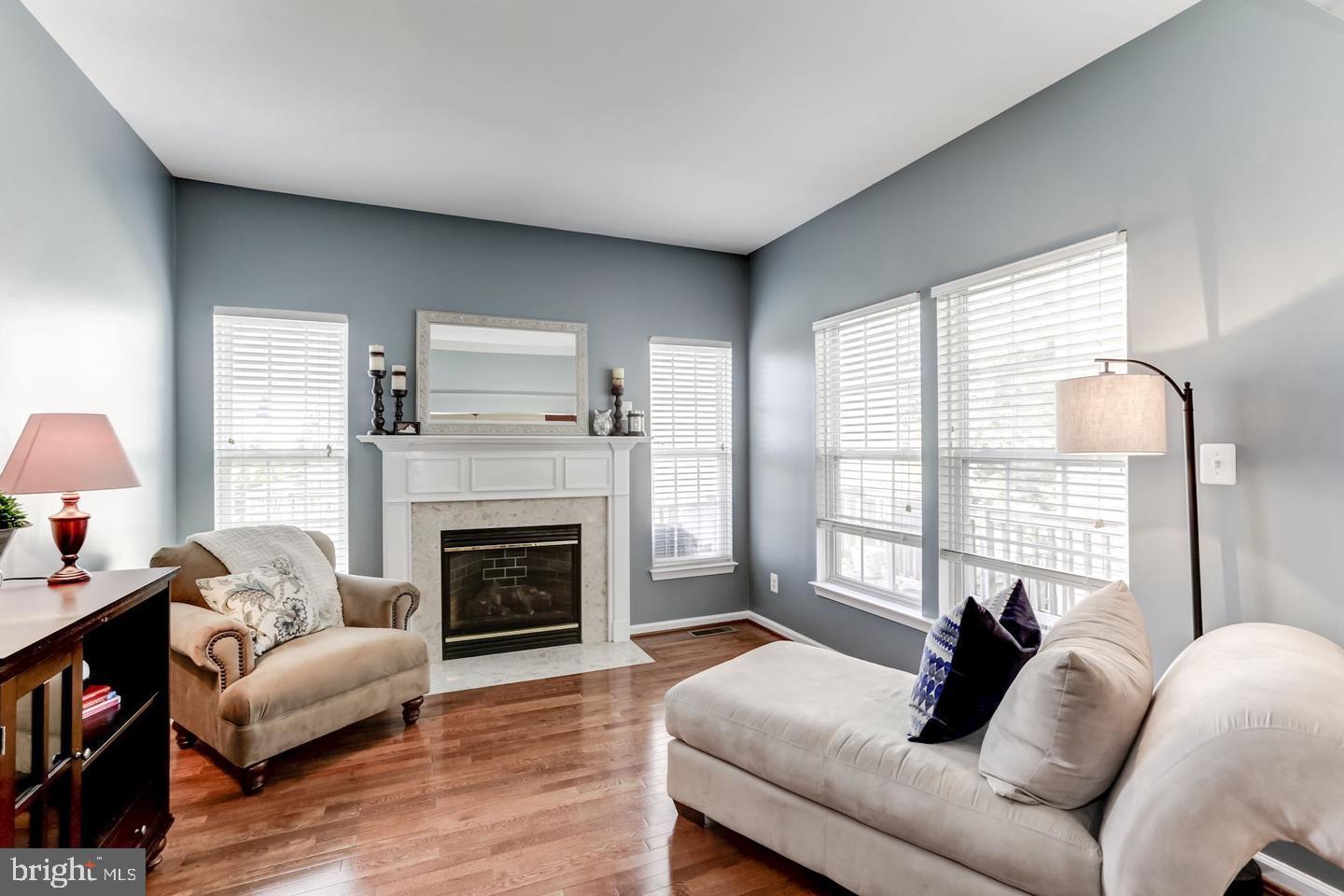 HIGHLAND VILLAGE - Residential Lease