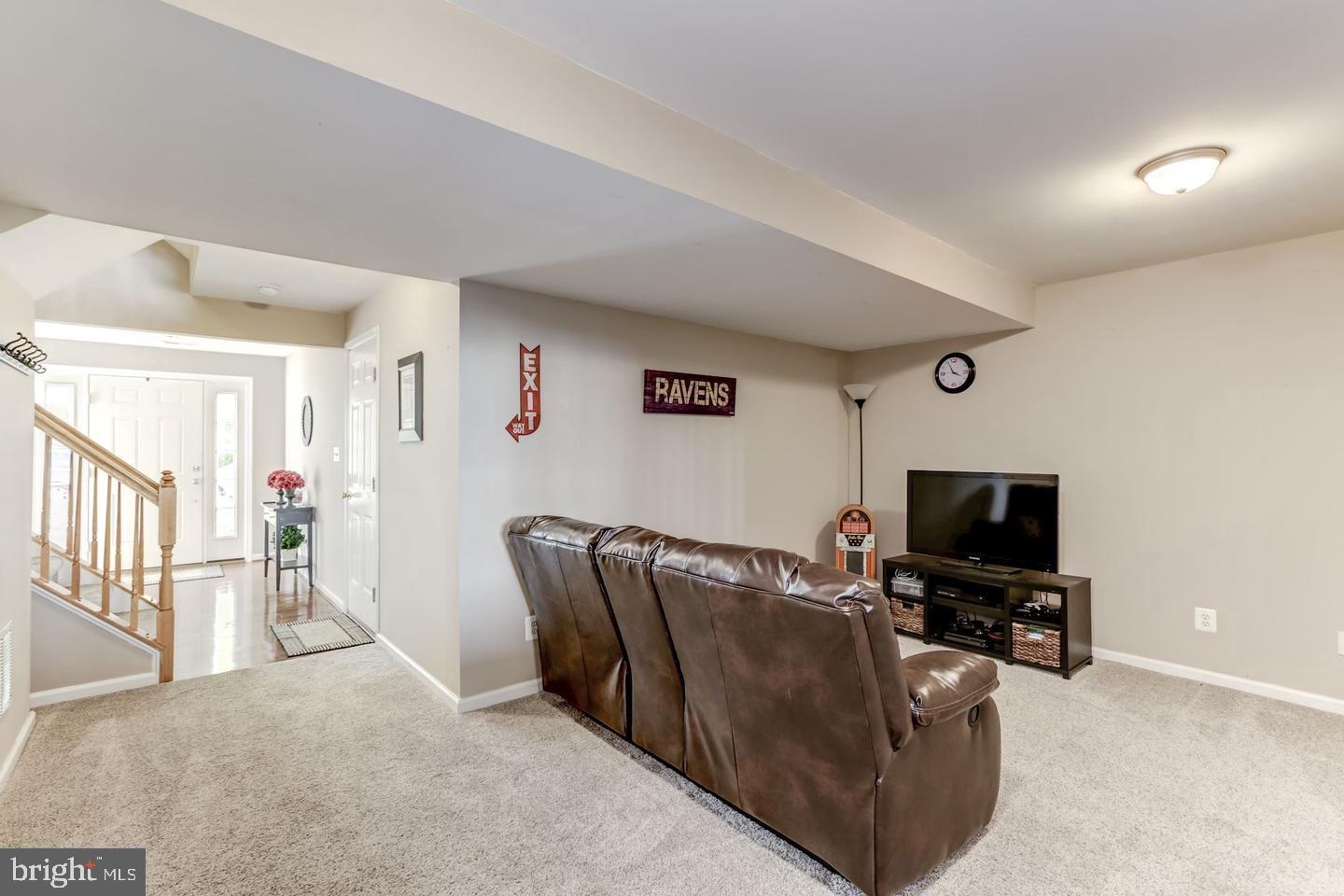 HIGHLAND VILLAGE - Residential Lease