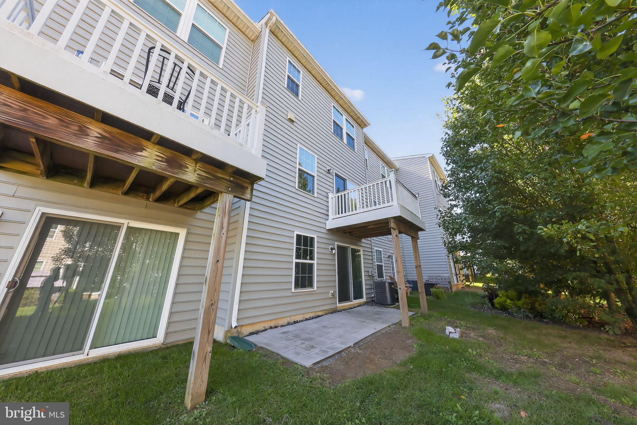 633 BARRIE ROAD
