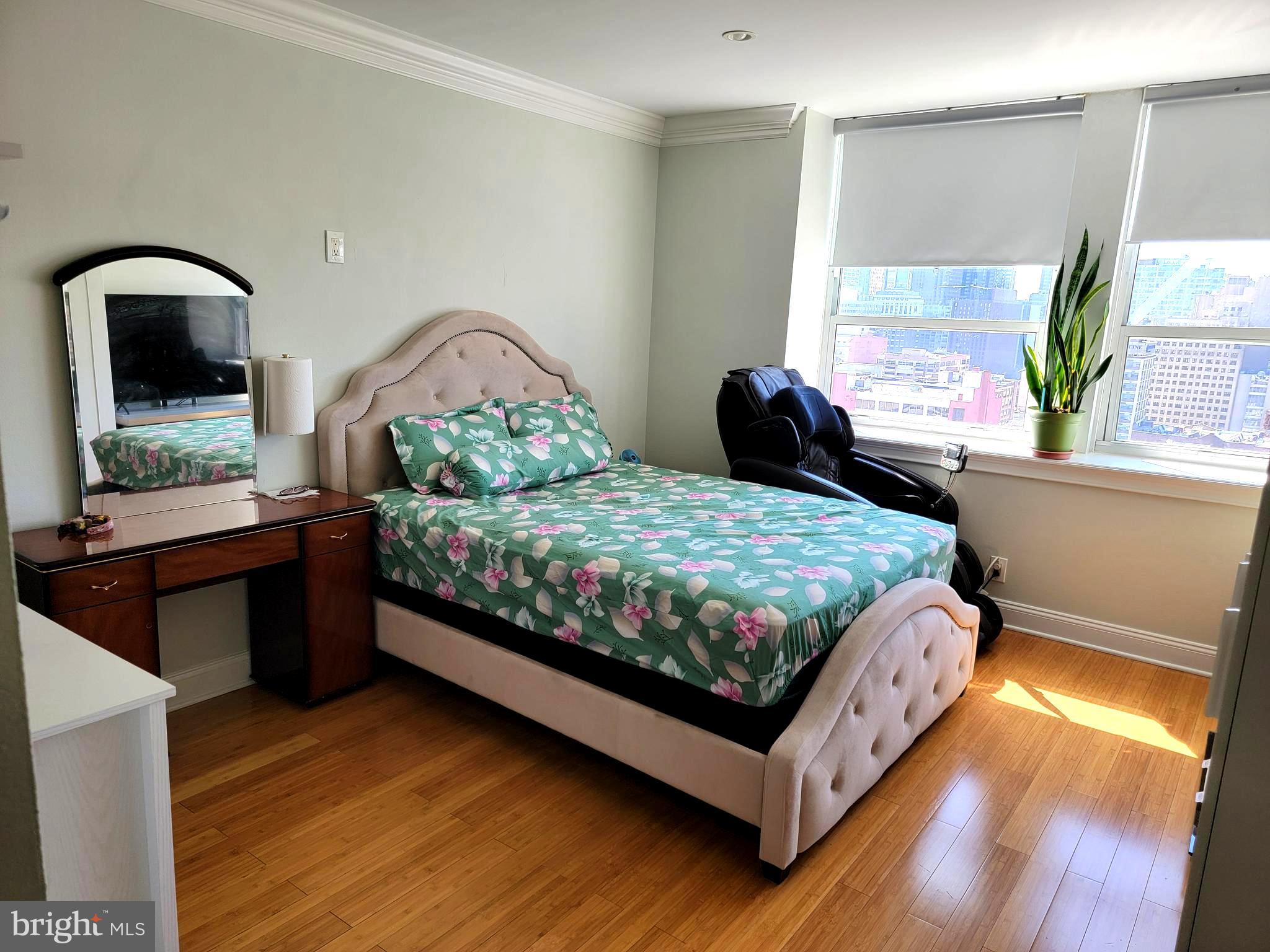 CHINATOWN - Residential