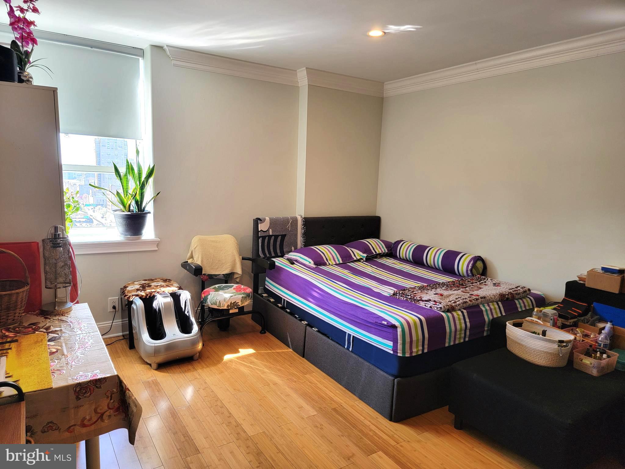 CHINATOWN - Residential