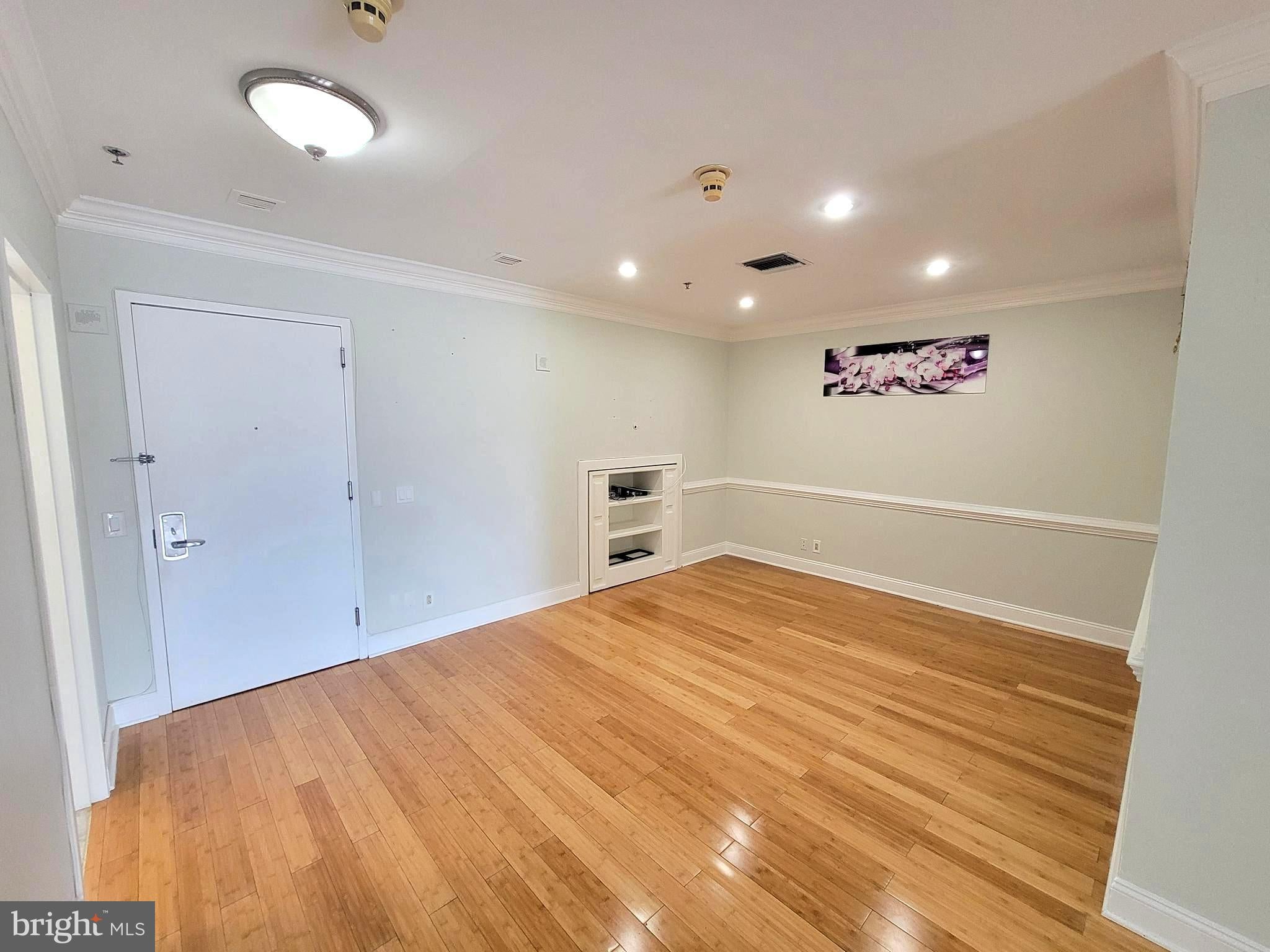 1100 VINE STREET P301