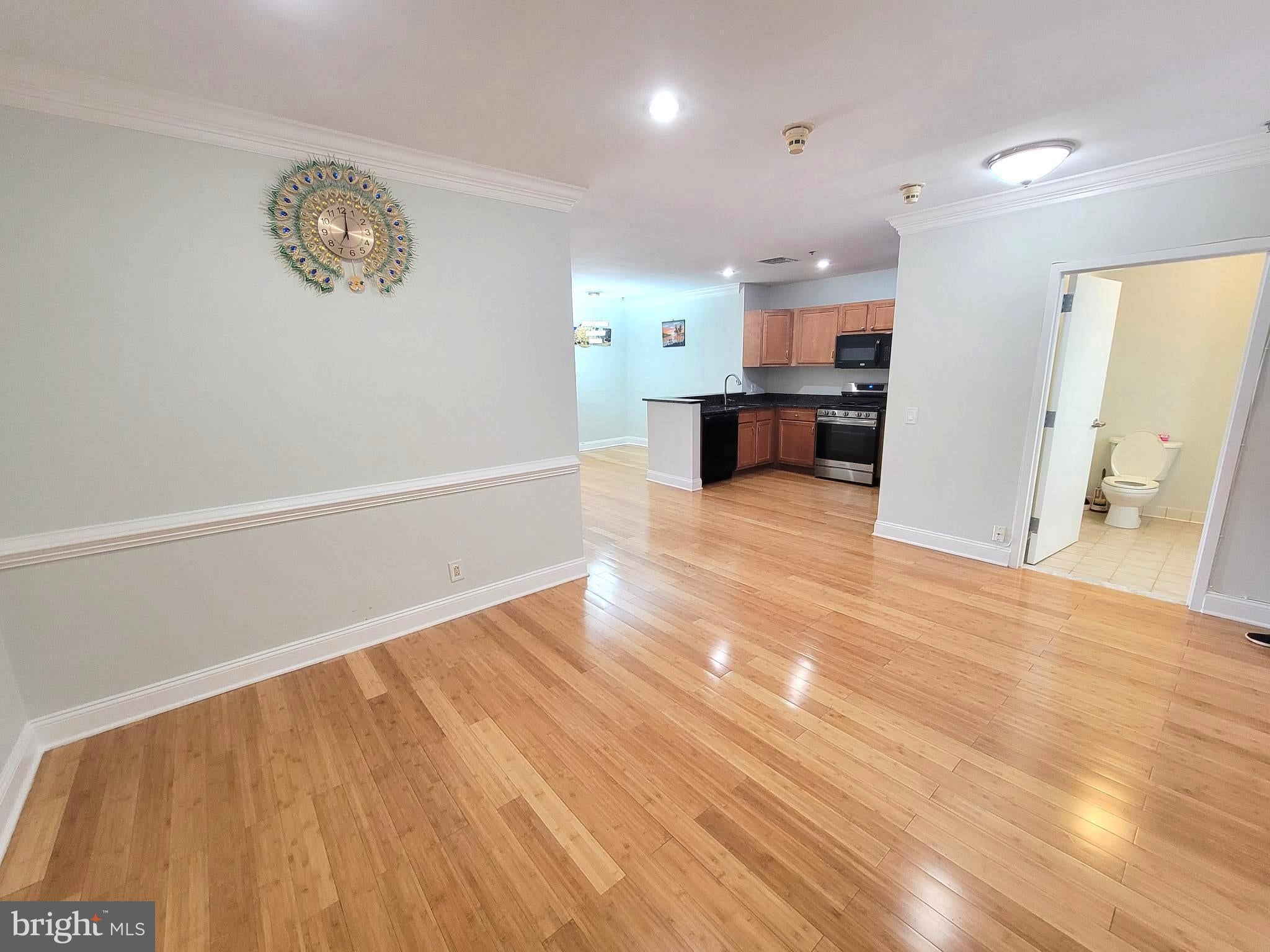 1100 VINE STREET P301
