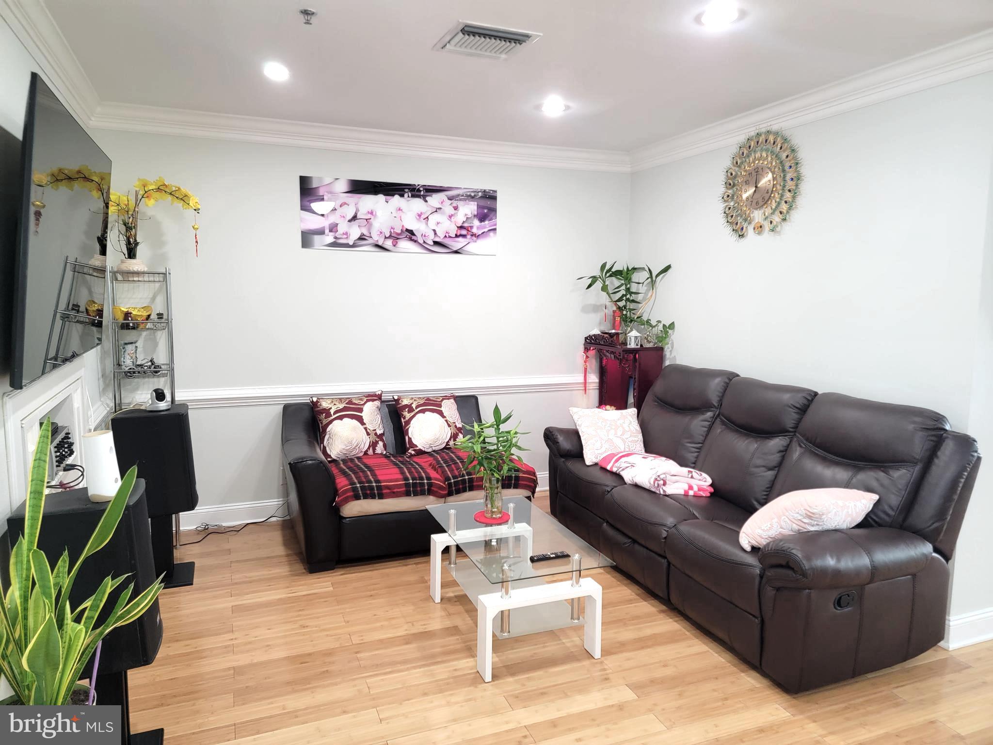 1100 VINE STREET P301