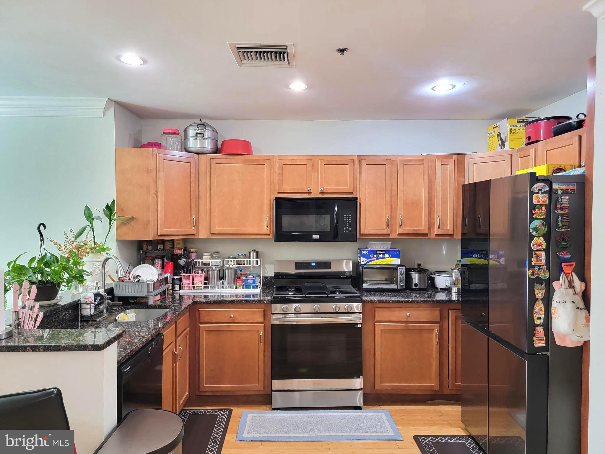 CHINATOWN - Residential