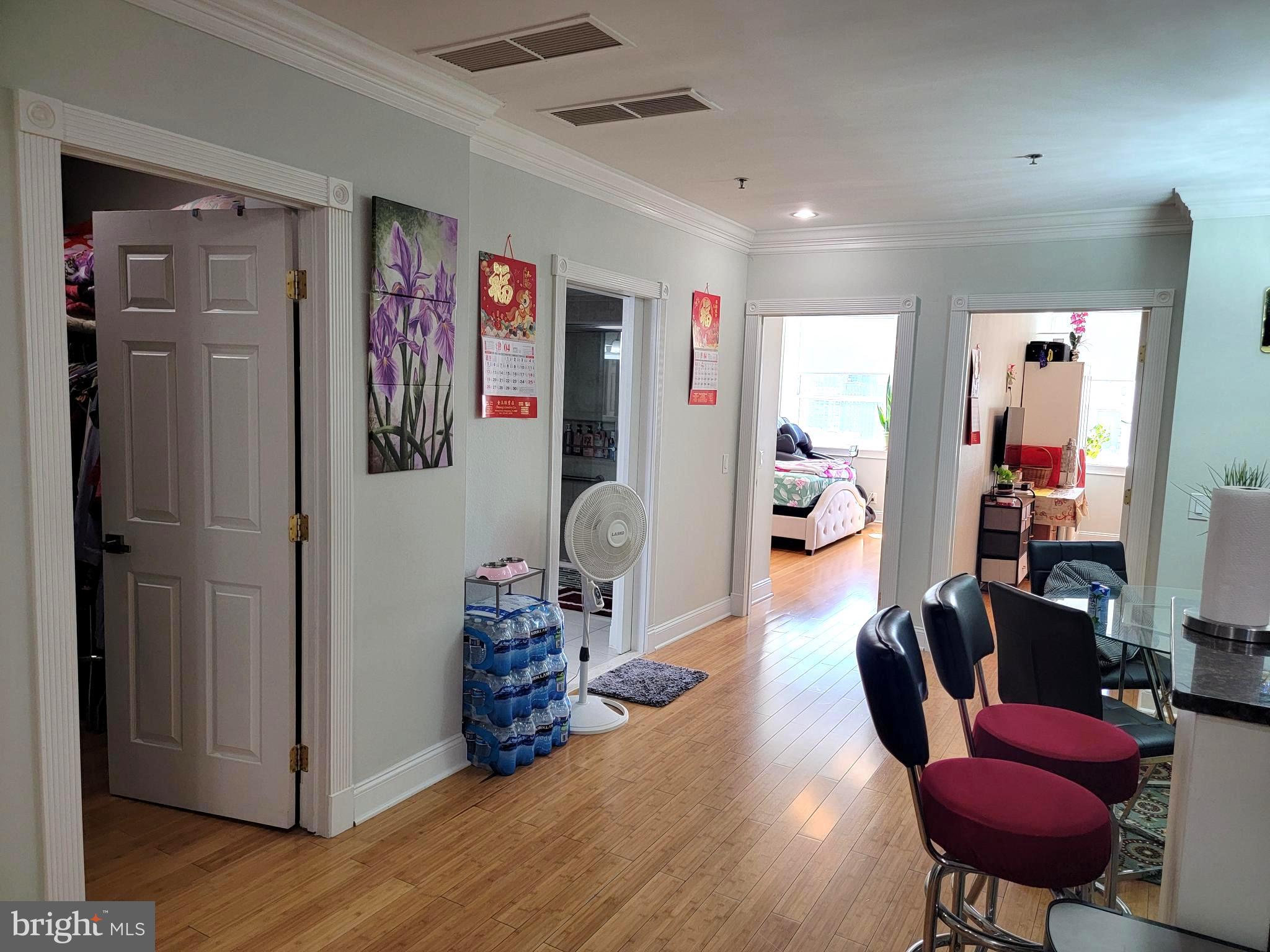 CHINATOWN - Residential